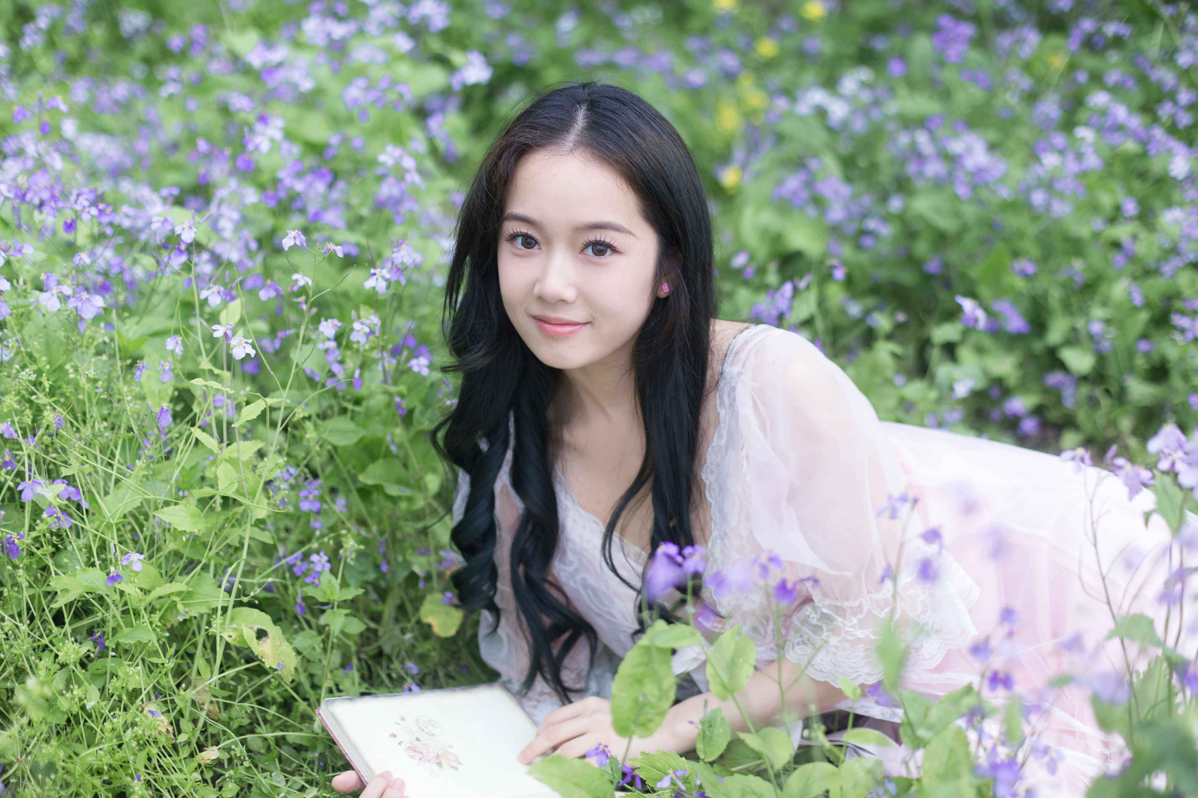 LLL_Lia__戈曼妮Nini《二月兰的春日》美图作品图片4