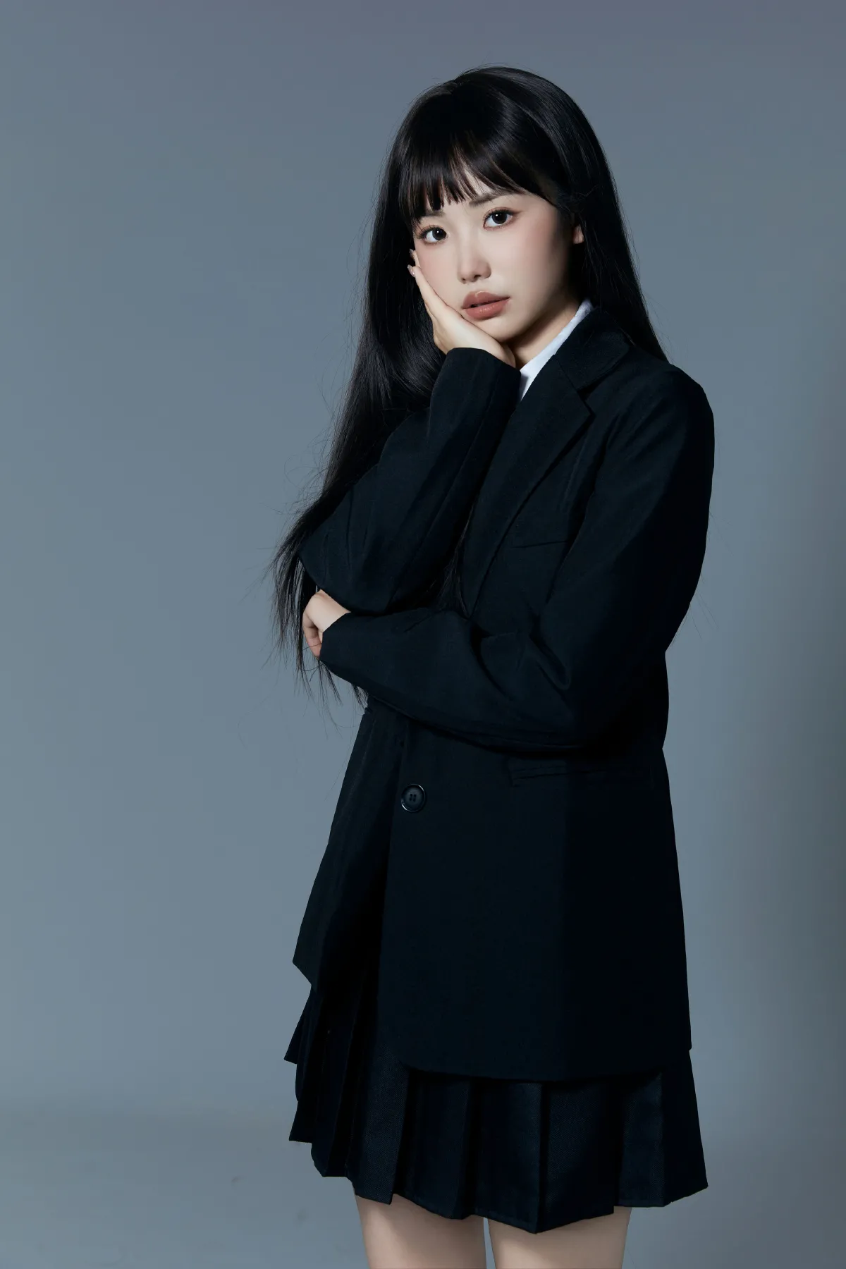 百变小云_hihiio《甜酷学院风》美图作品图片2