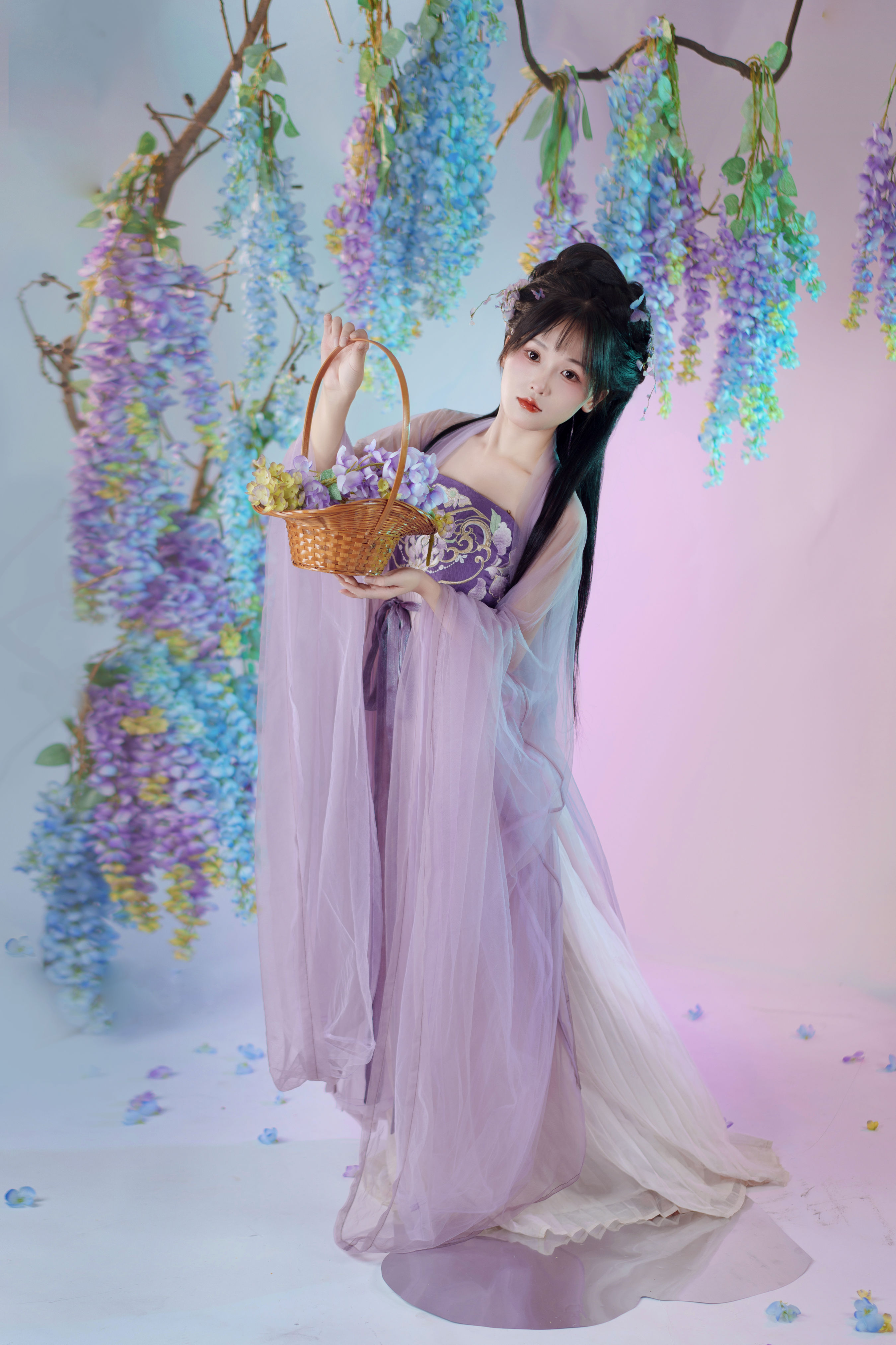 陌上紫藤香如故