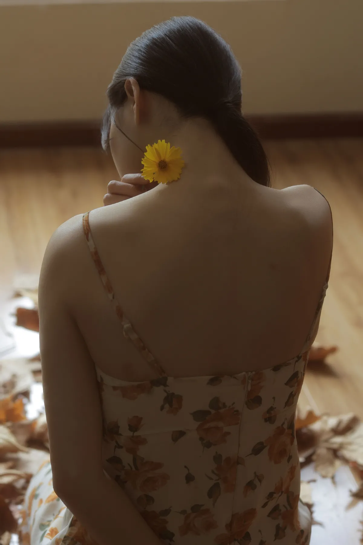 李稚明_小羊《枯叶》美图作品图片4