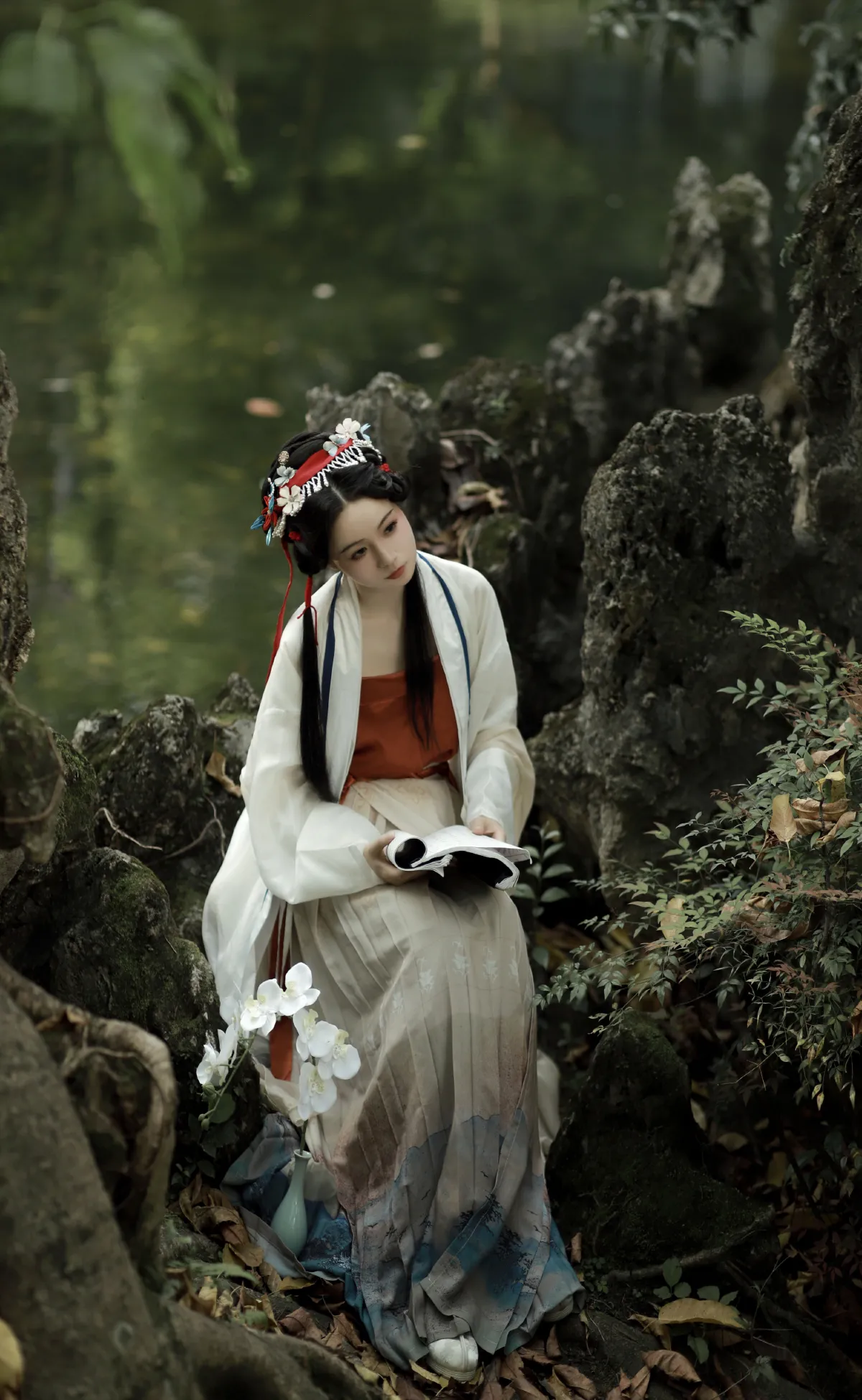卷卷不卷w_元宝《入夏》美图作品图片2