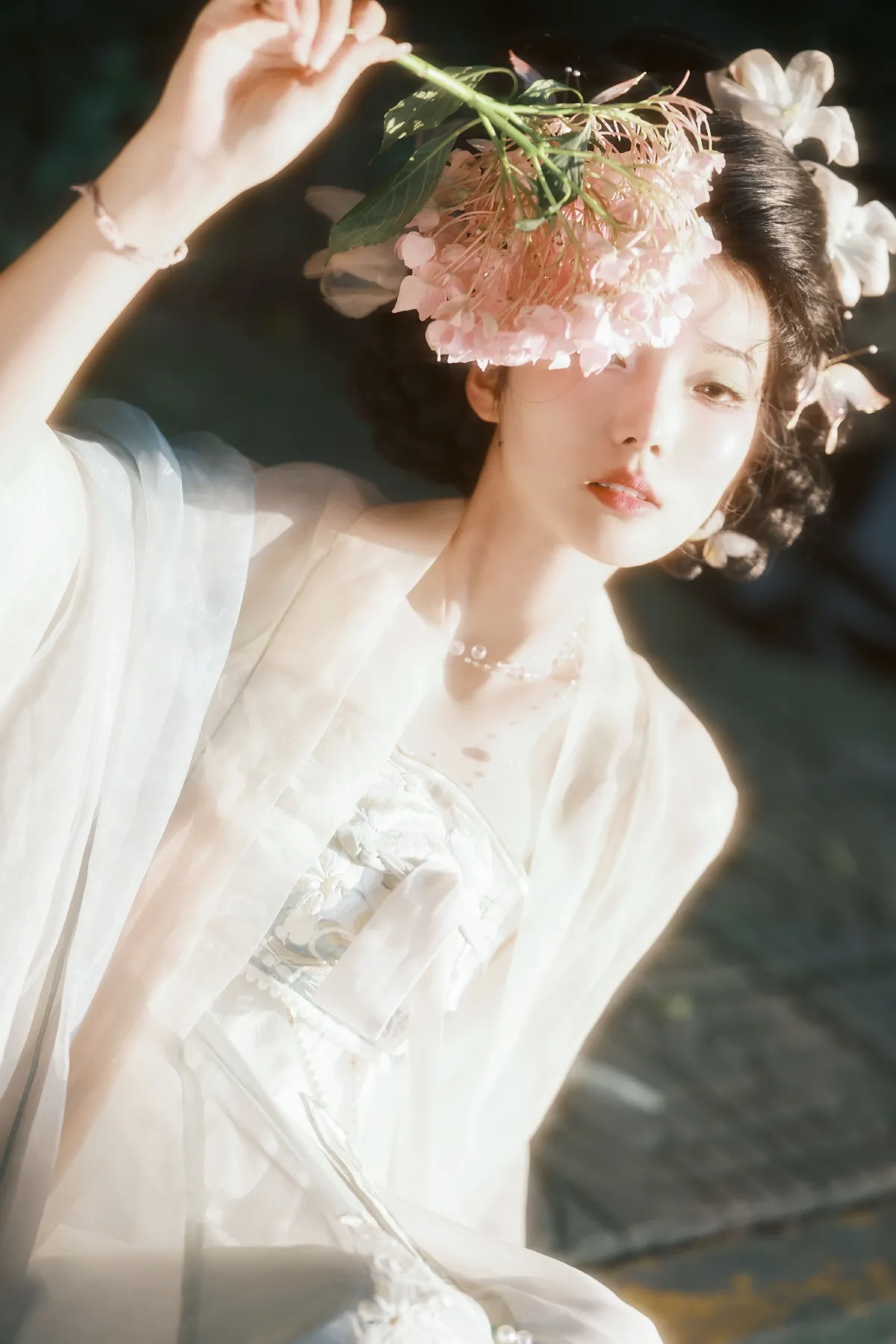 甜汐_果果《执花》美图作品图片4