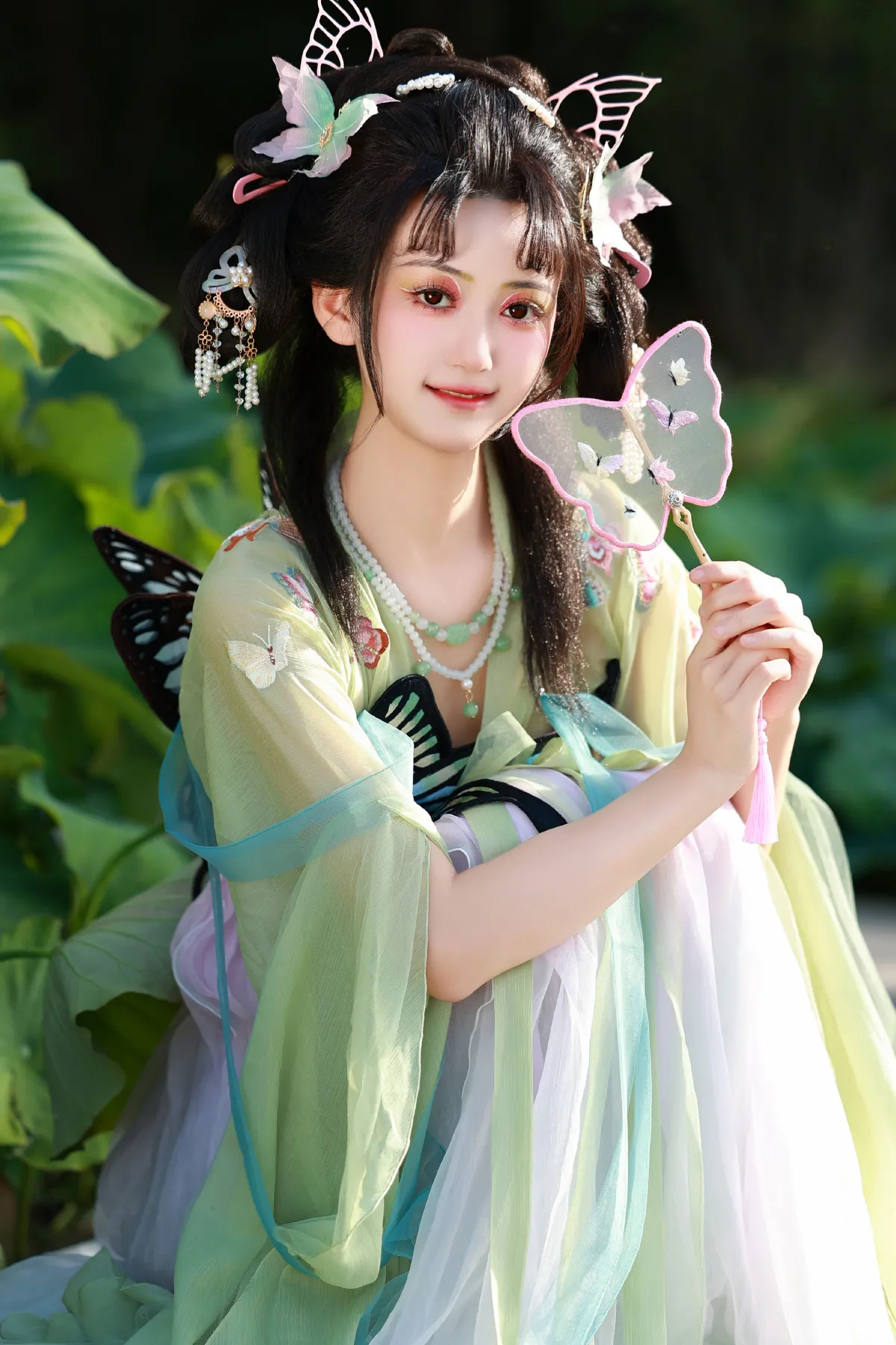 荷与蝶