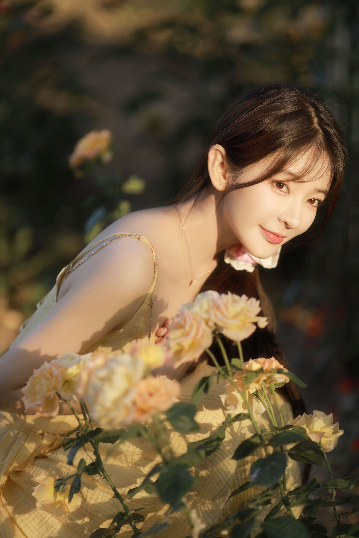 Sa娇少女写真馆_杨伊墨《莫奈花园》美图作品图片4