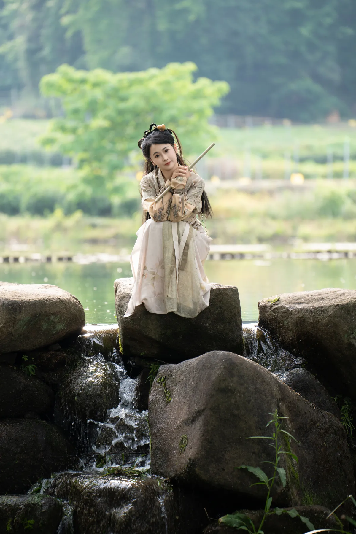 小师妹下山历练了