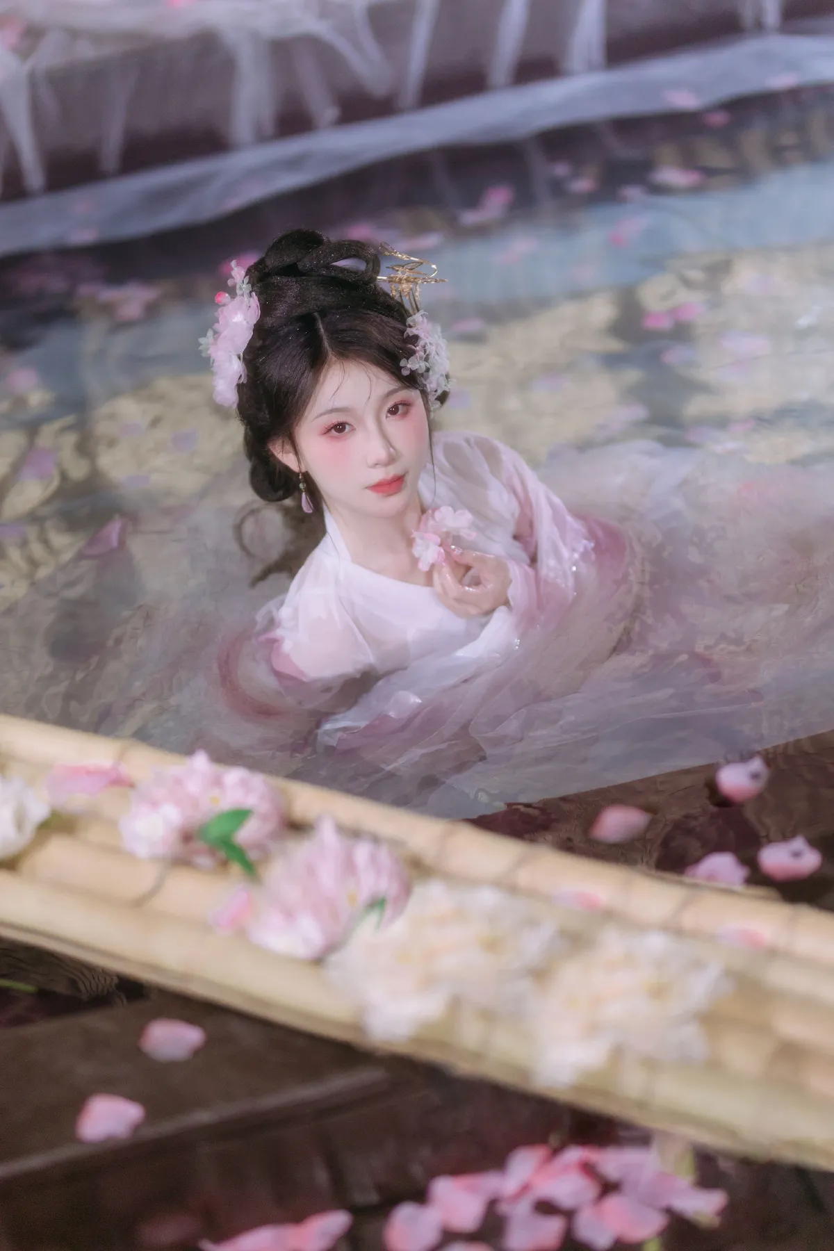 镜花水月