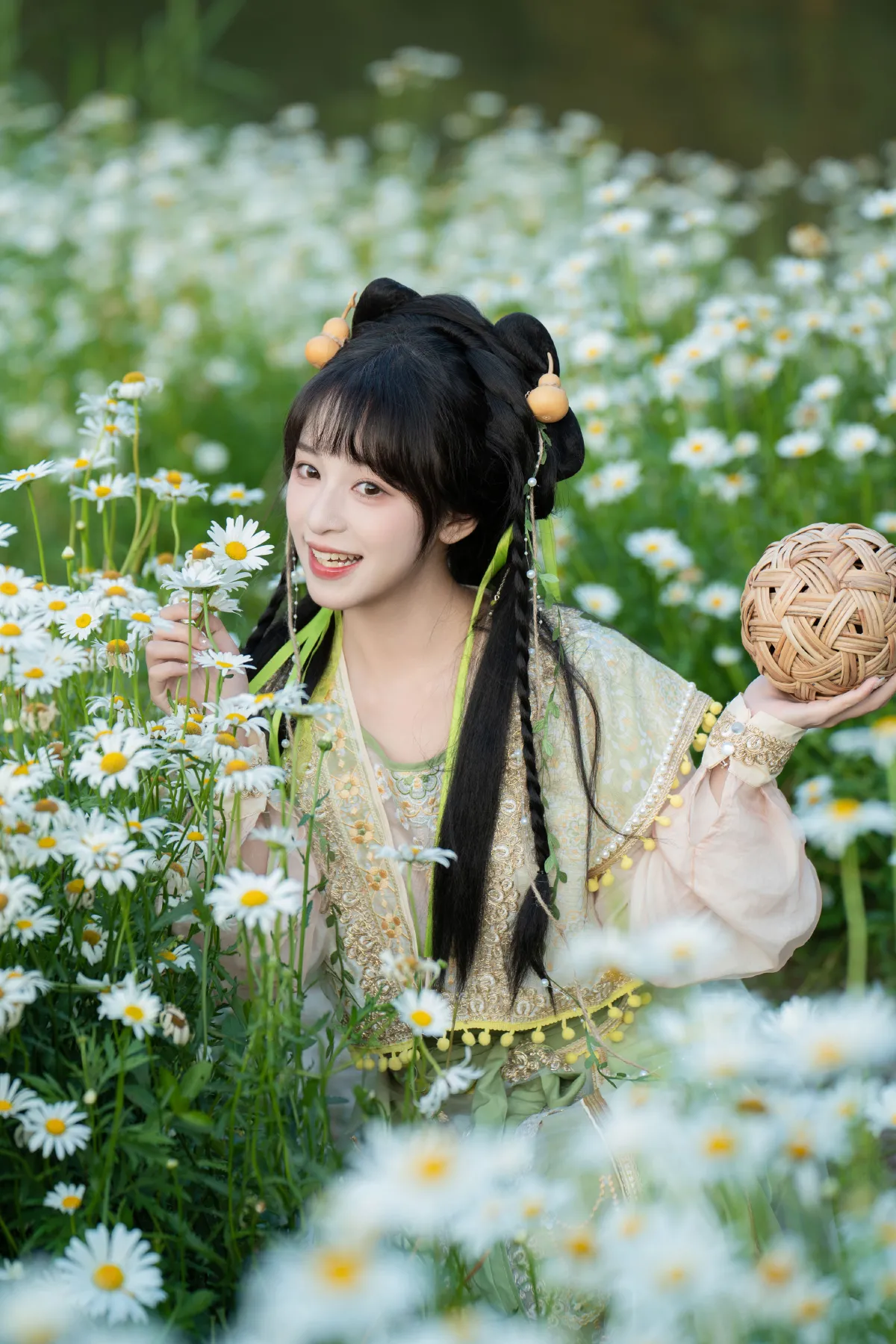赏花去了