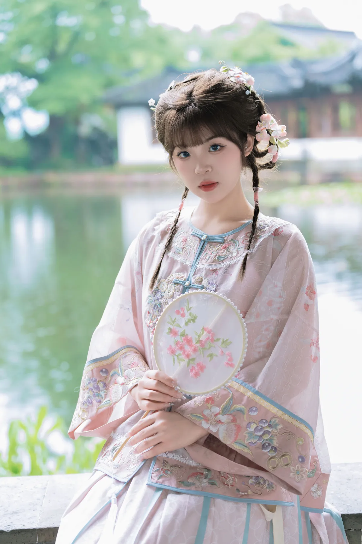 可爱清汉女1