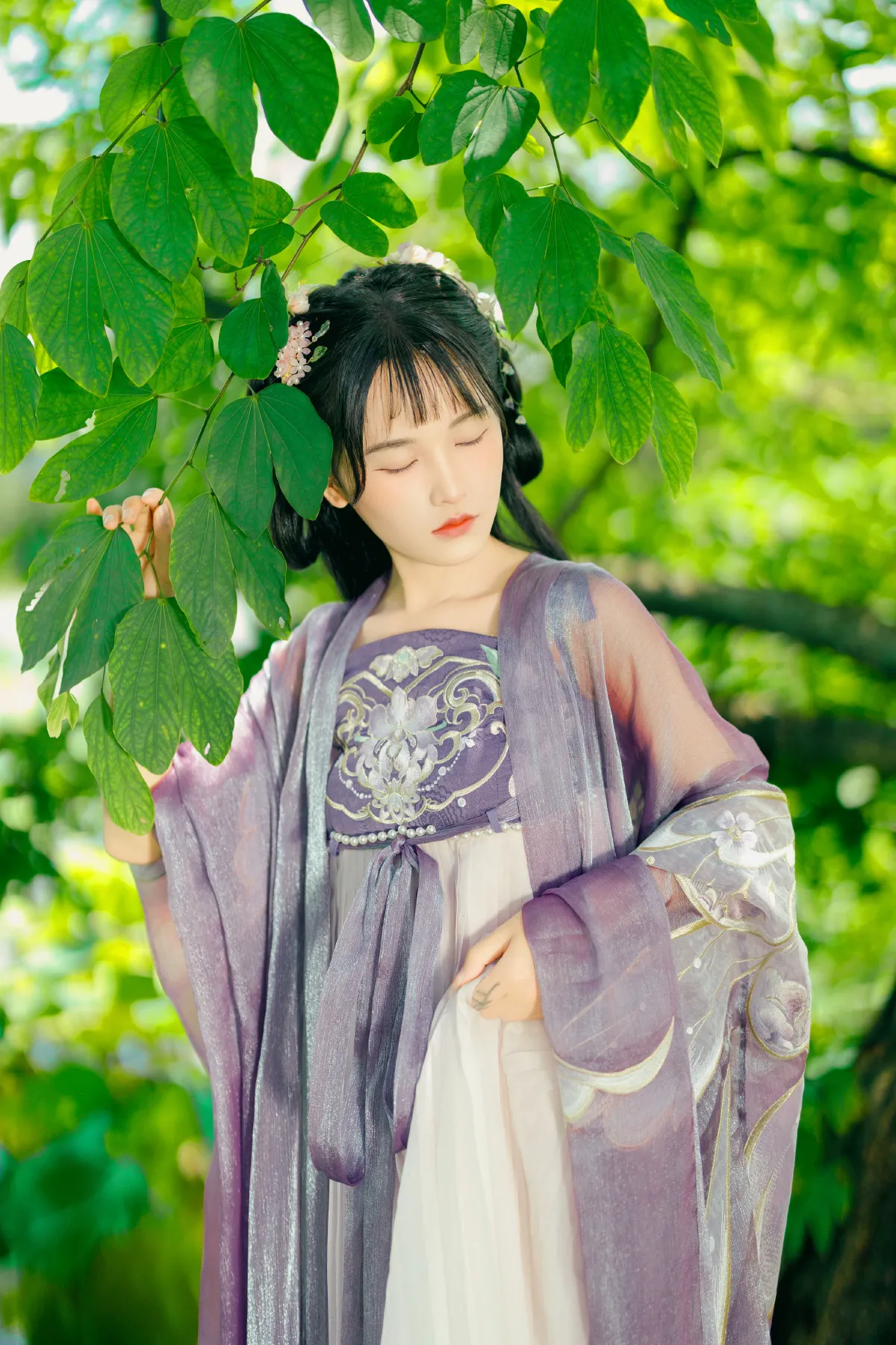 有香如故紫择月