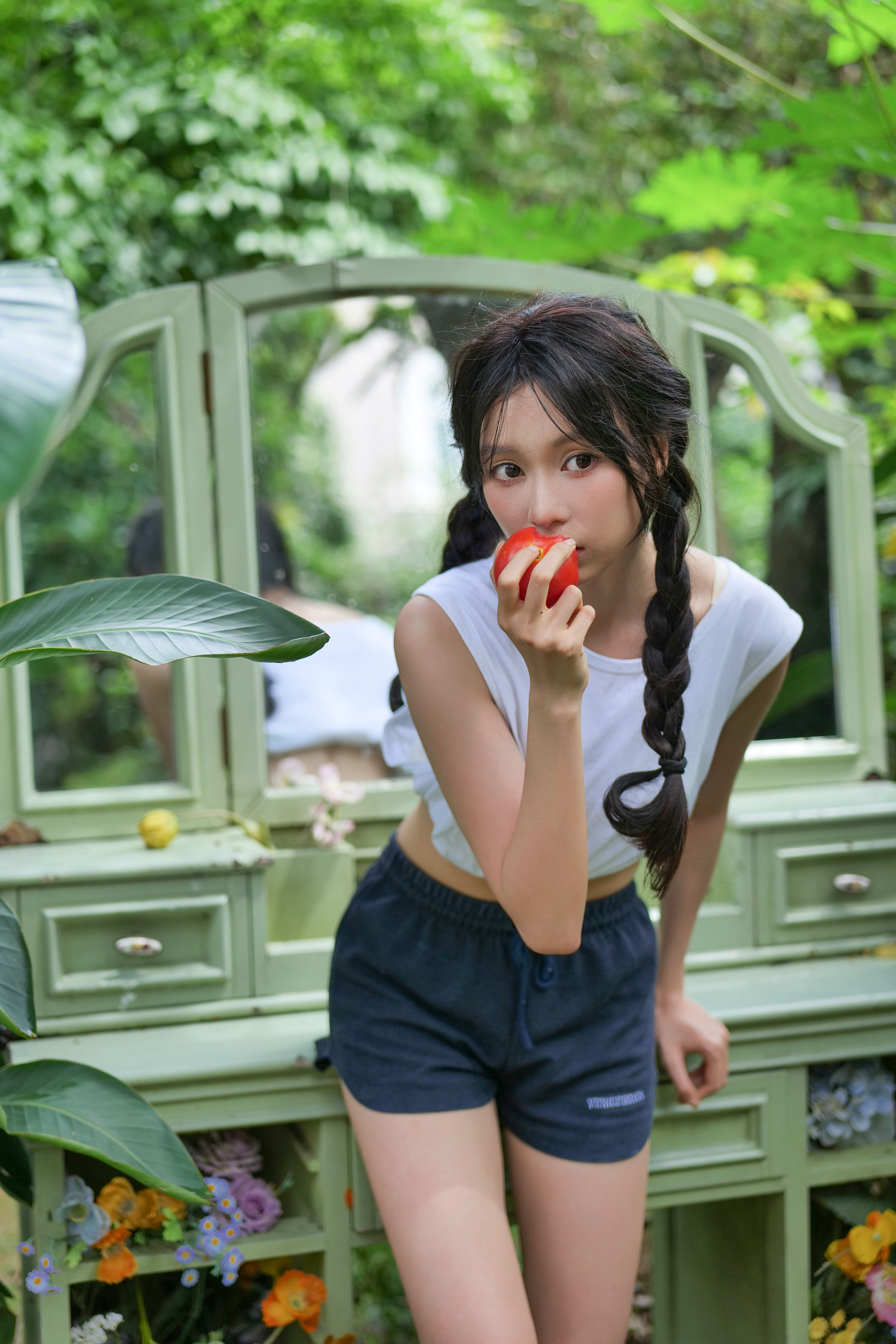 陈先森_茵籽儿《花语少女·悠然时光》美图作品图片2