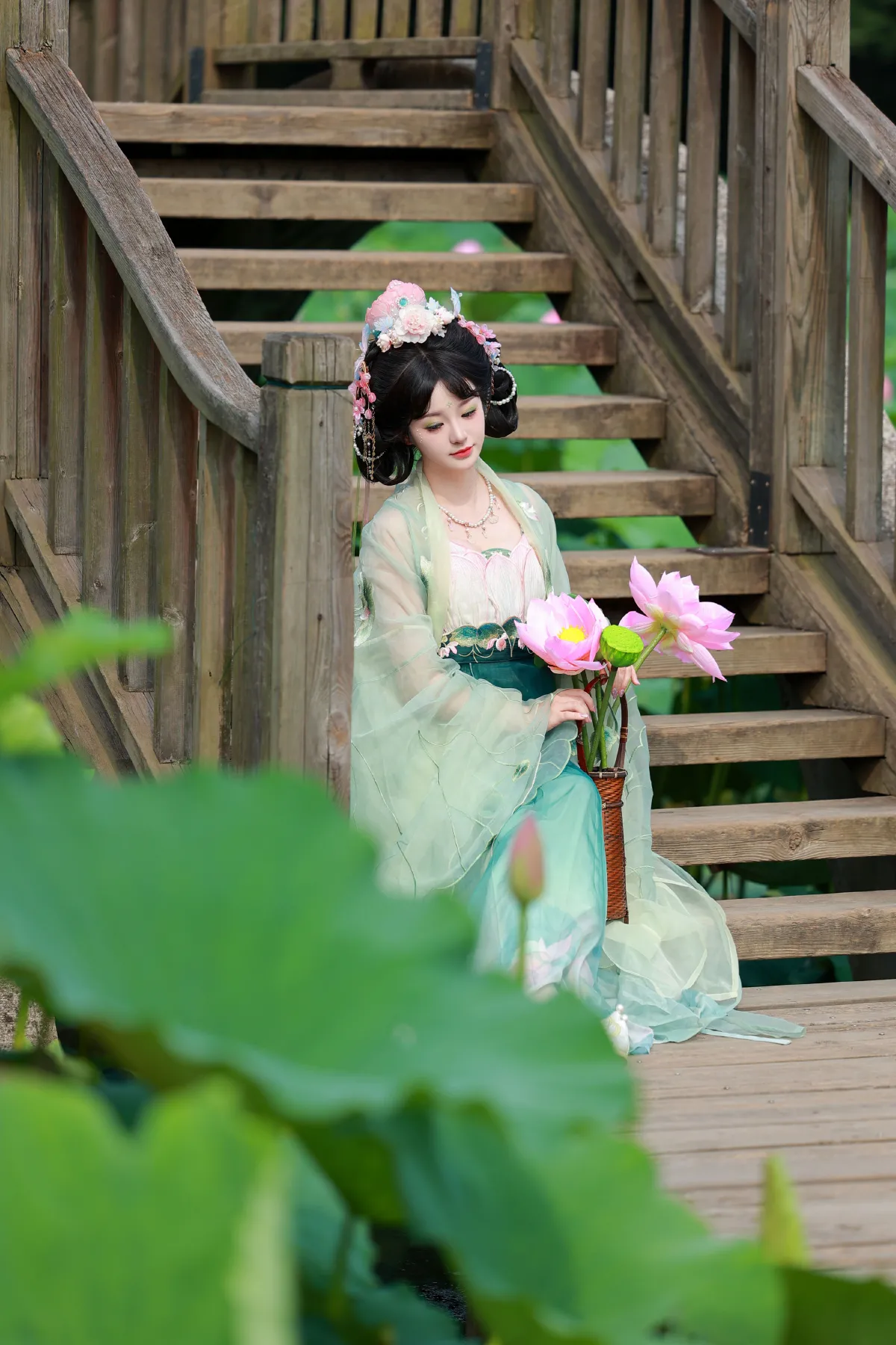 荷叶叶_不可爱的禾禾喵《十里芙蕖》美图作品图片4