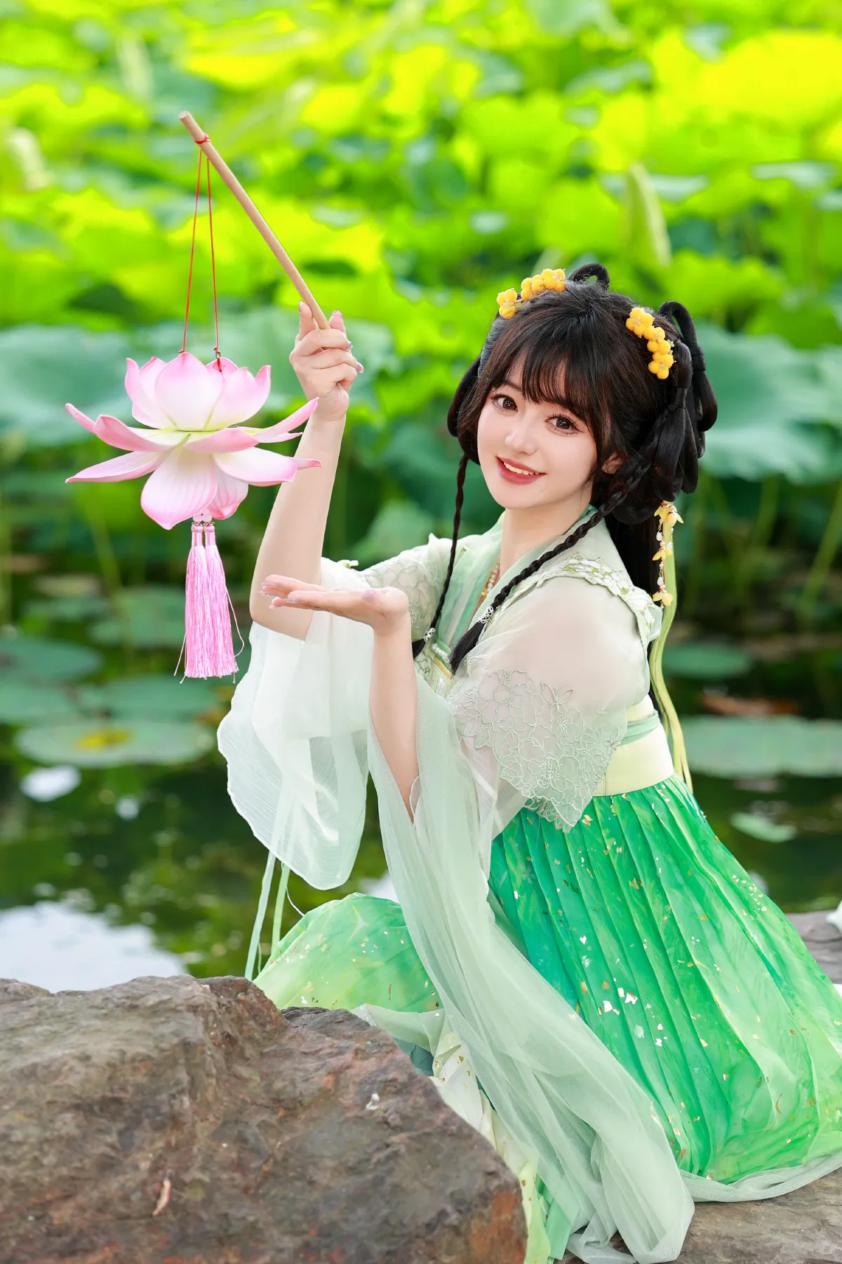 荷塘少女1