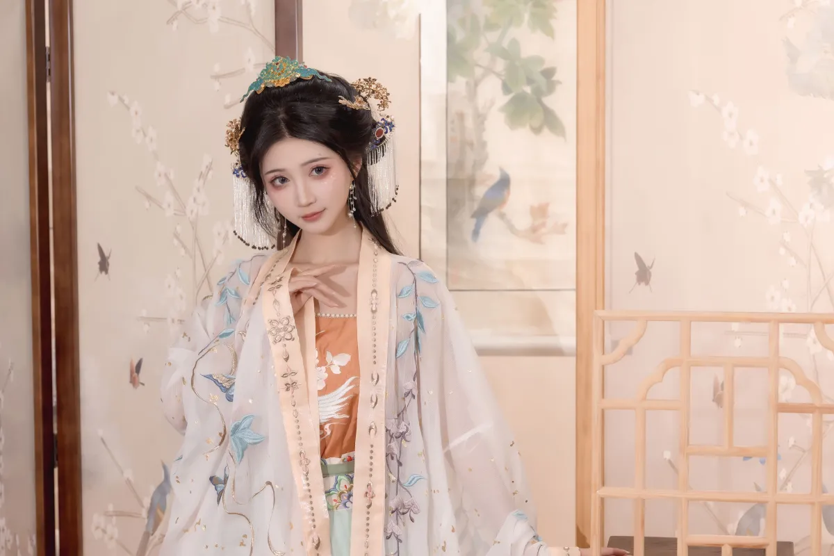 盼千帆