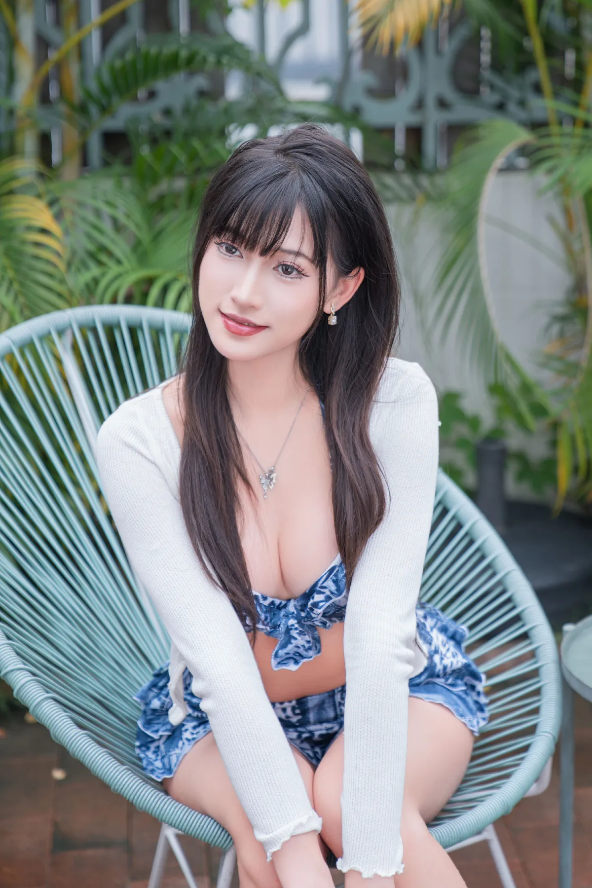 碧波倩影