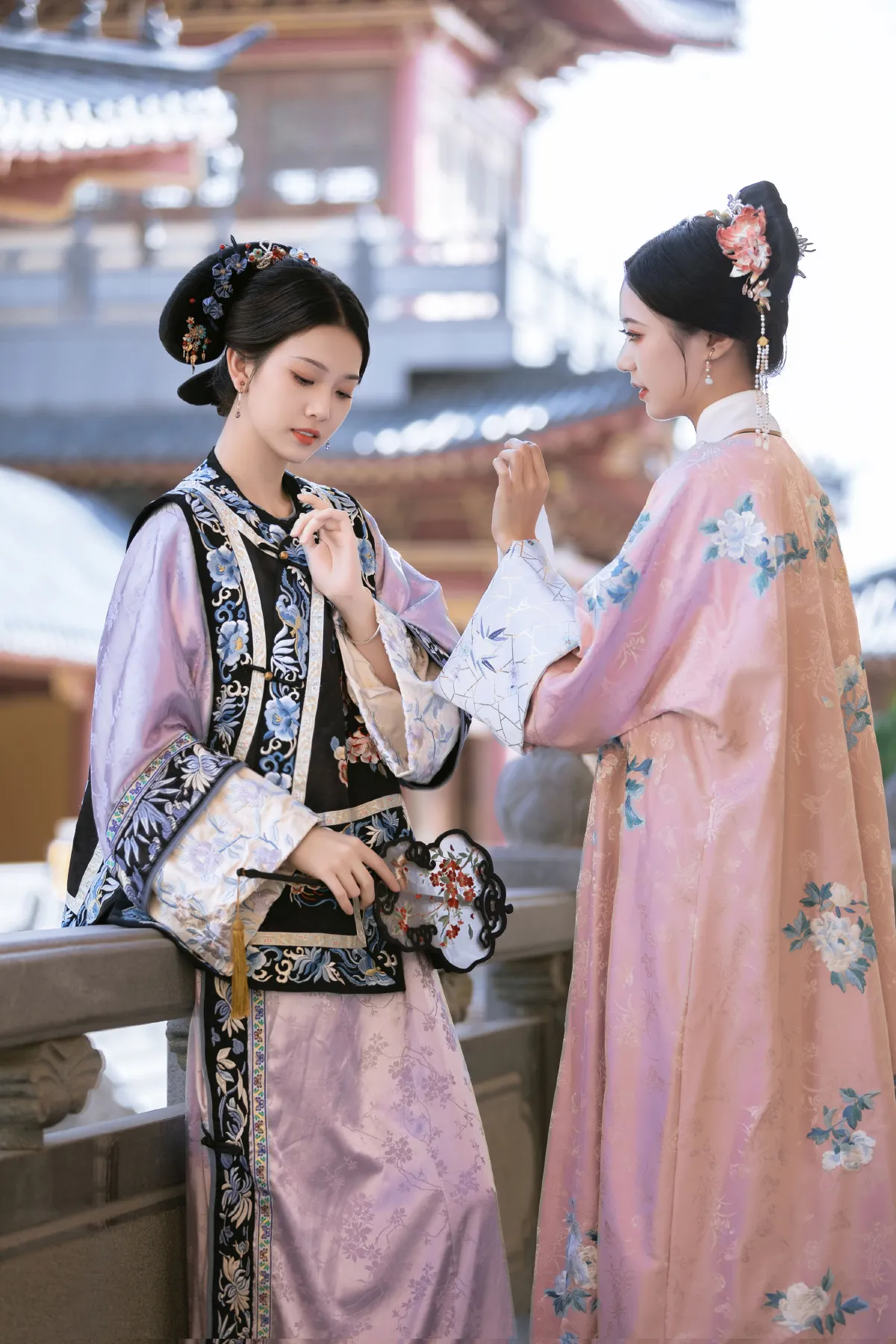 秋哒哒--_芝芝琪_lsababe《宫》美图作品图片5