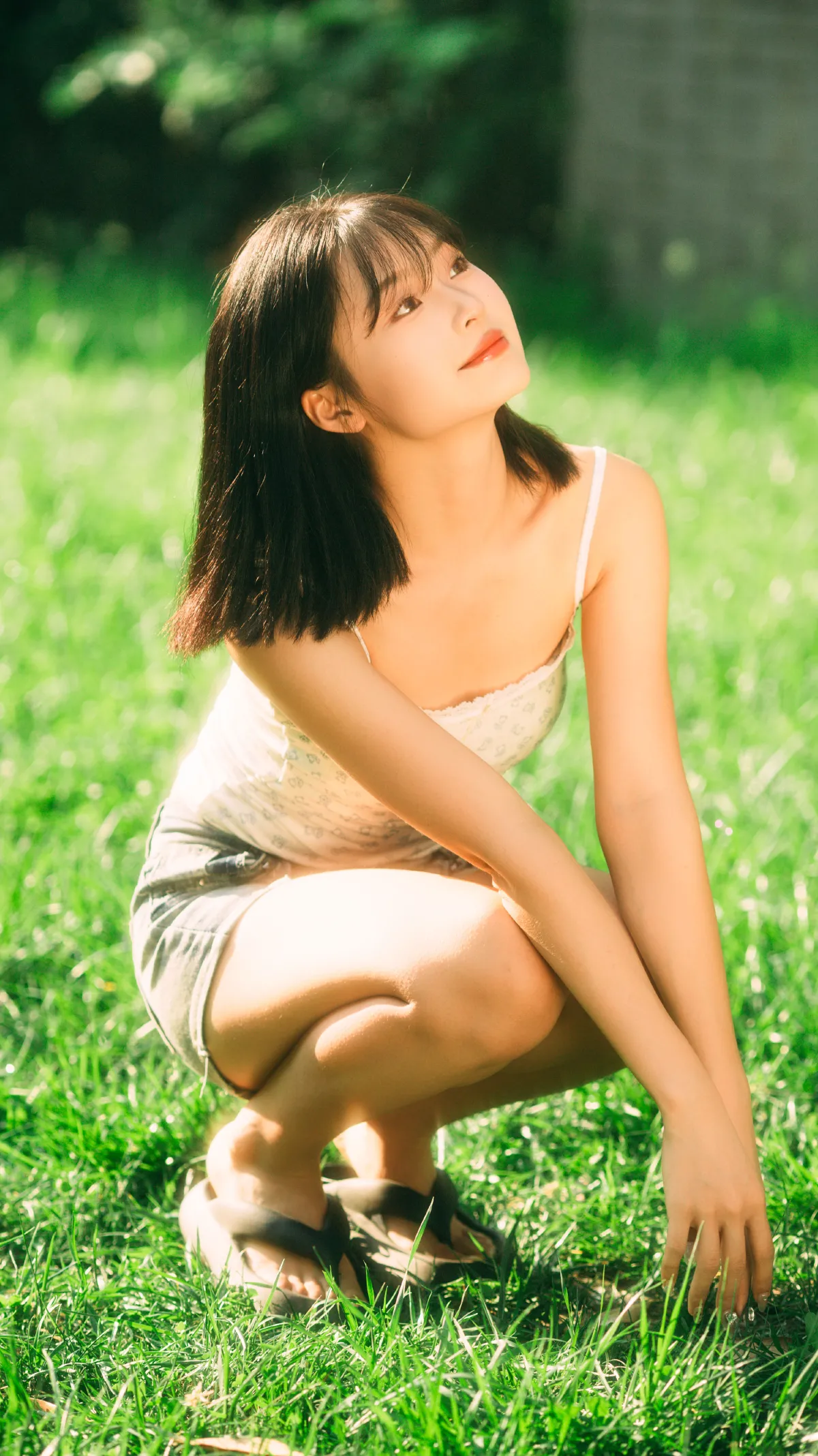 悬浮夏日里的彩色泡泡