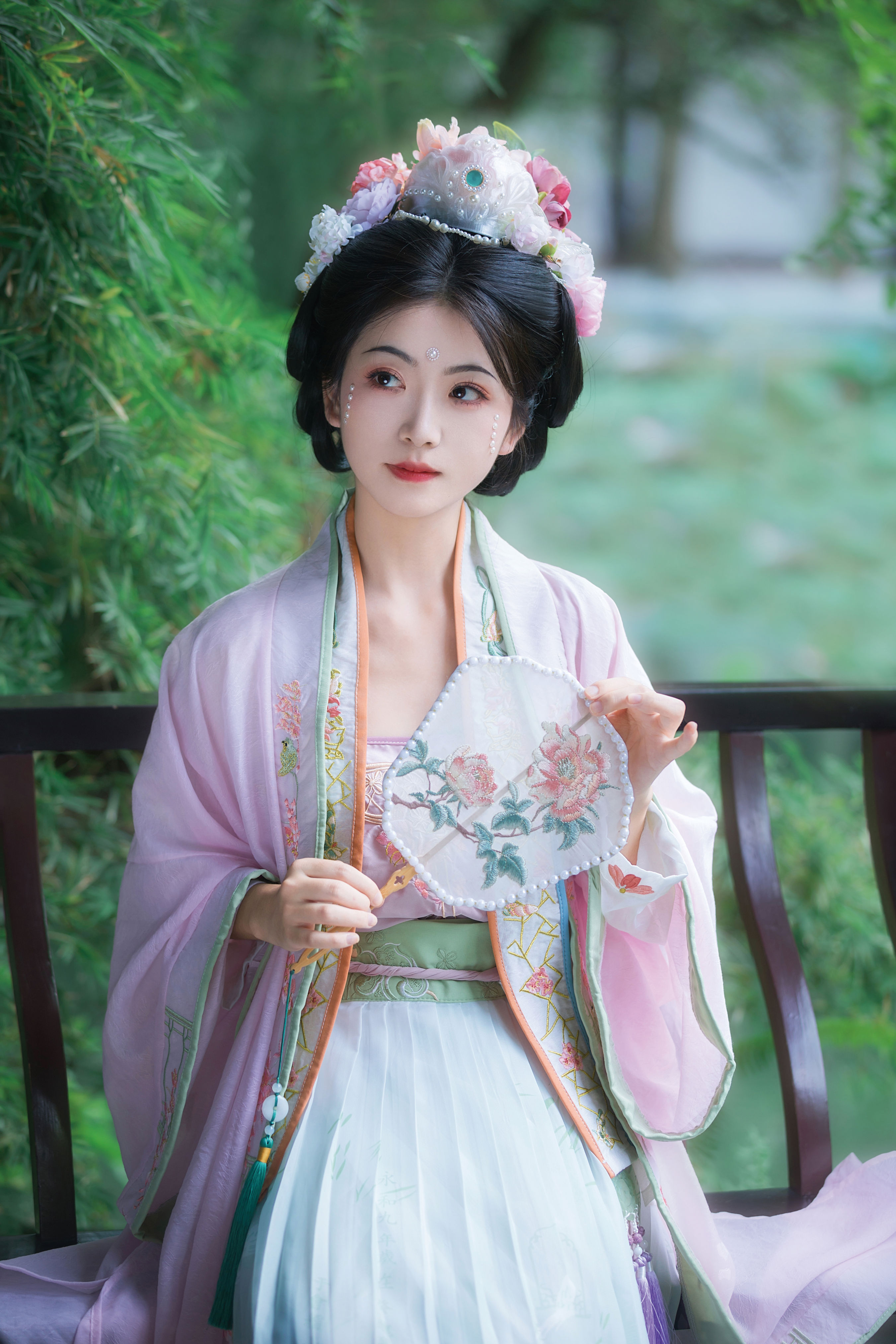 步生莲