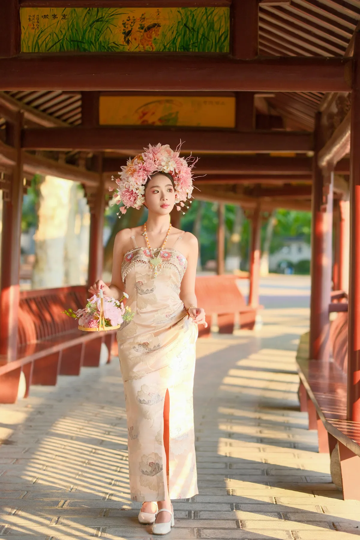 随遇_雯雯《簪花女》美图作品图片2