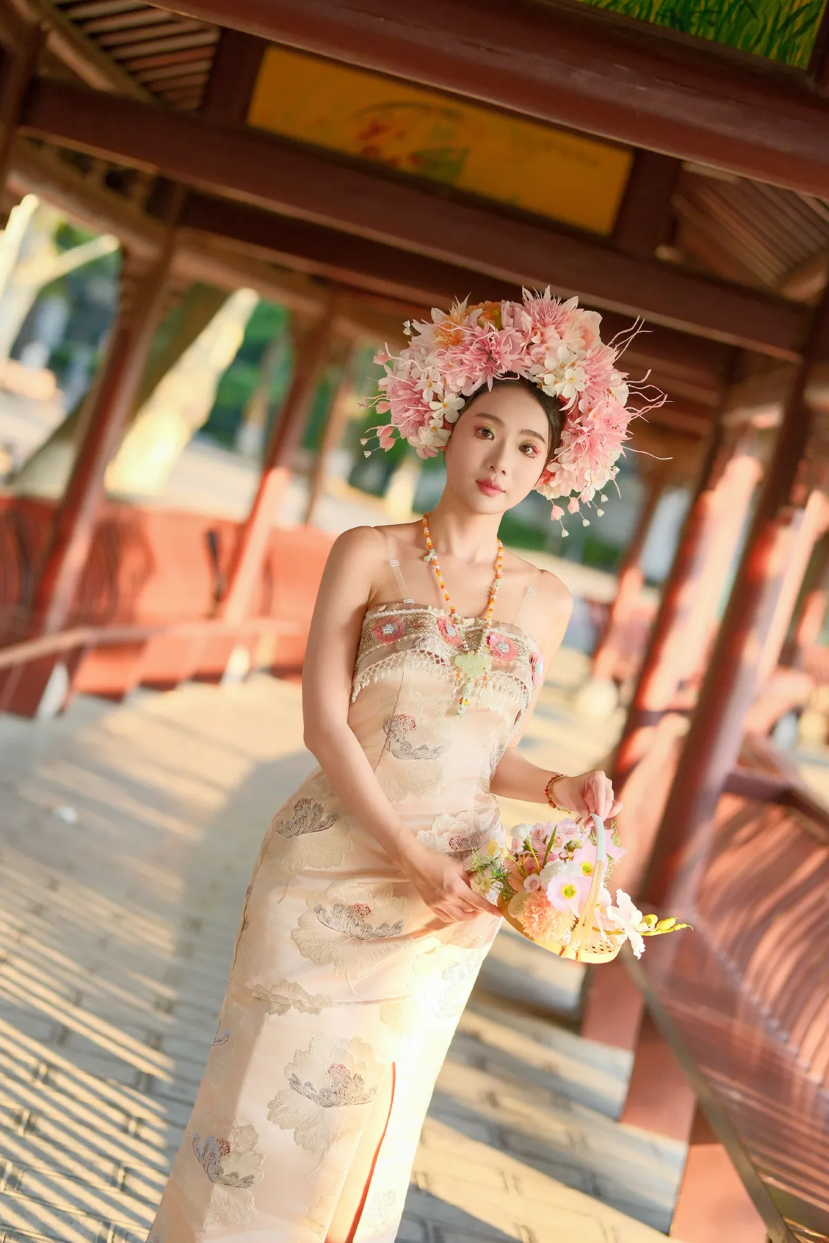 随遇_雯雯《簪花女》美图作品图片3