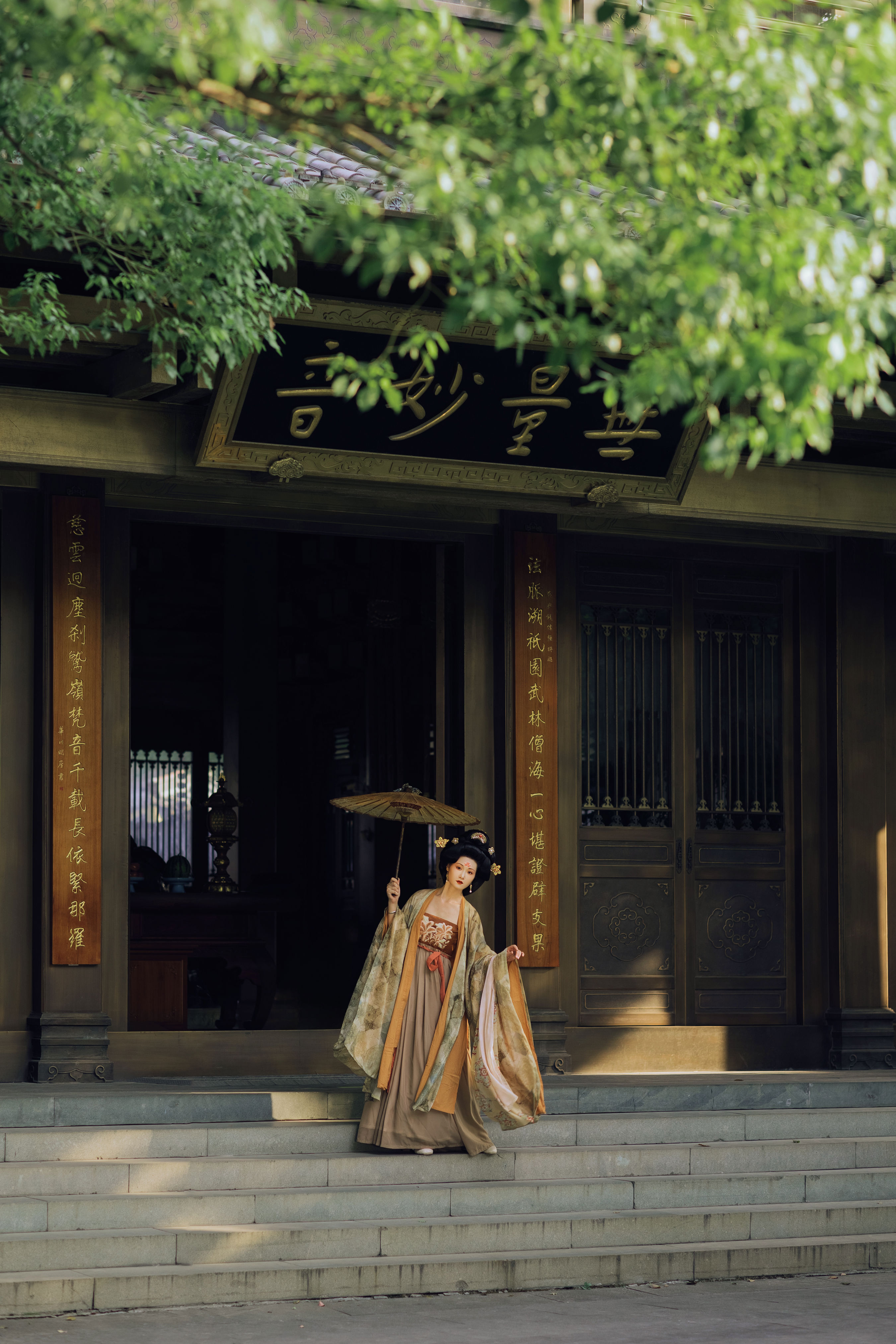 秋谒古寺1