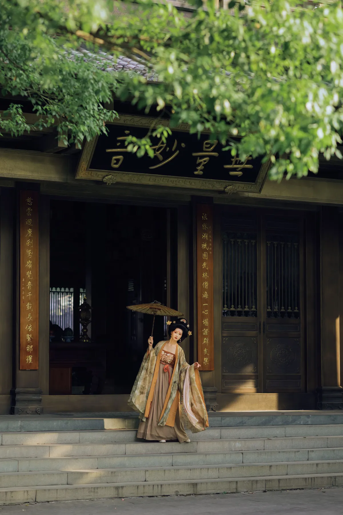 秋谒古寺1
