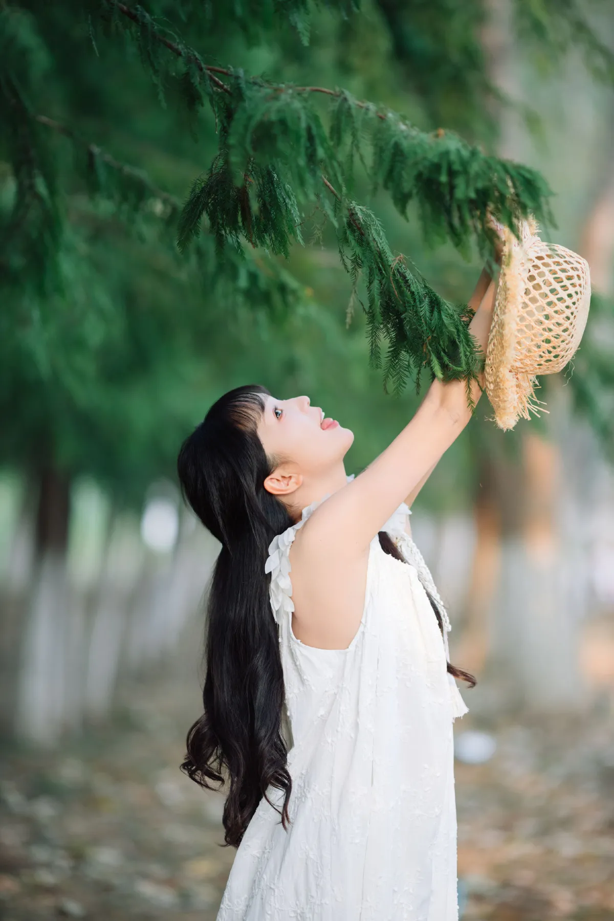 芥茉_鱼泡泡《纯白夏日》美图作品图片3