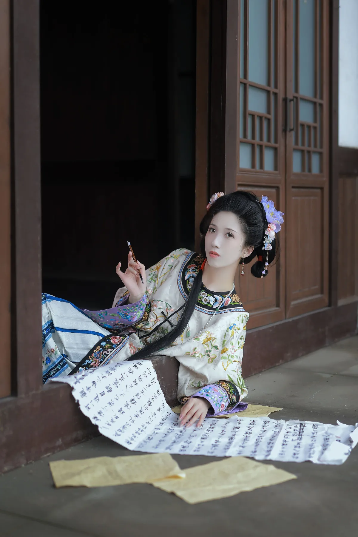 苏小木_别秋月《前尘应念》美图作品图片4