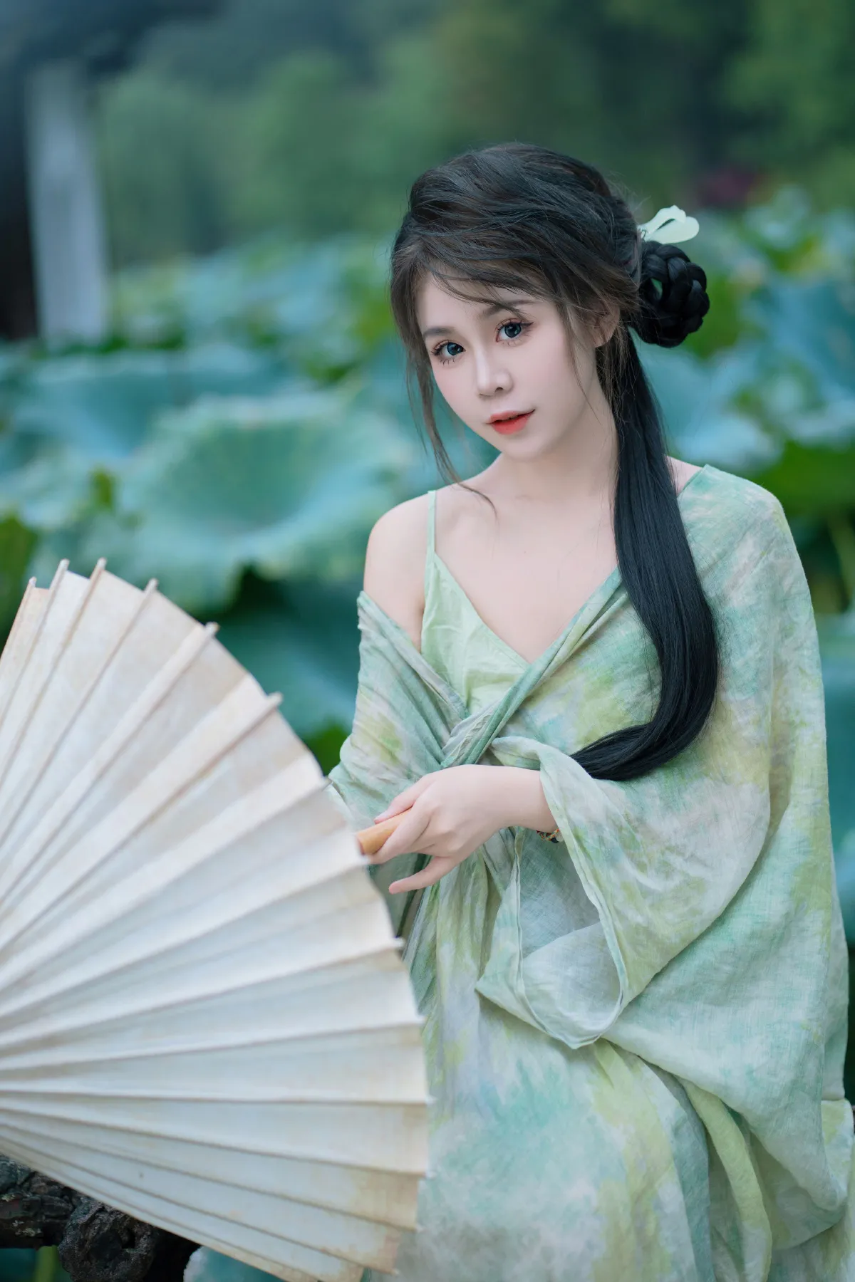 西夏_泡芙小方《阴雨荷花》美图作品图片3