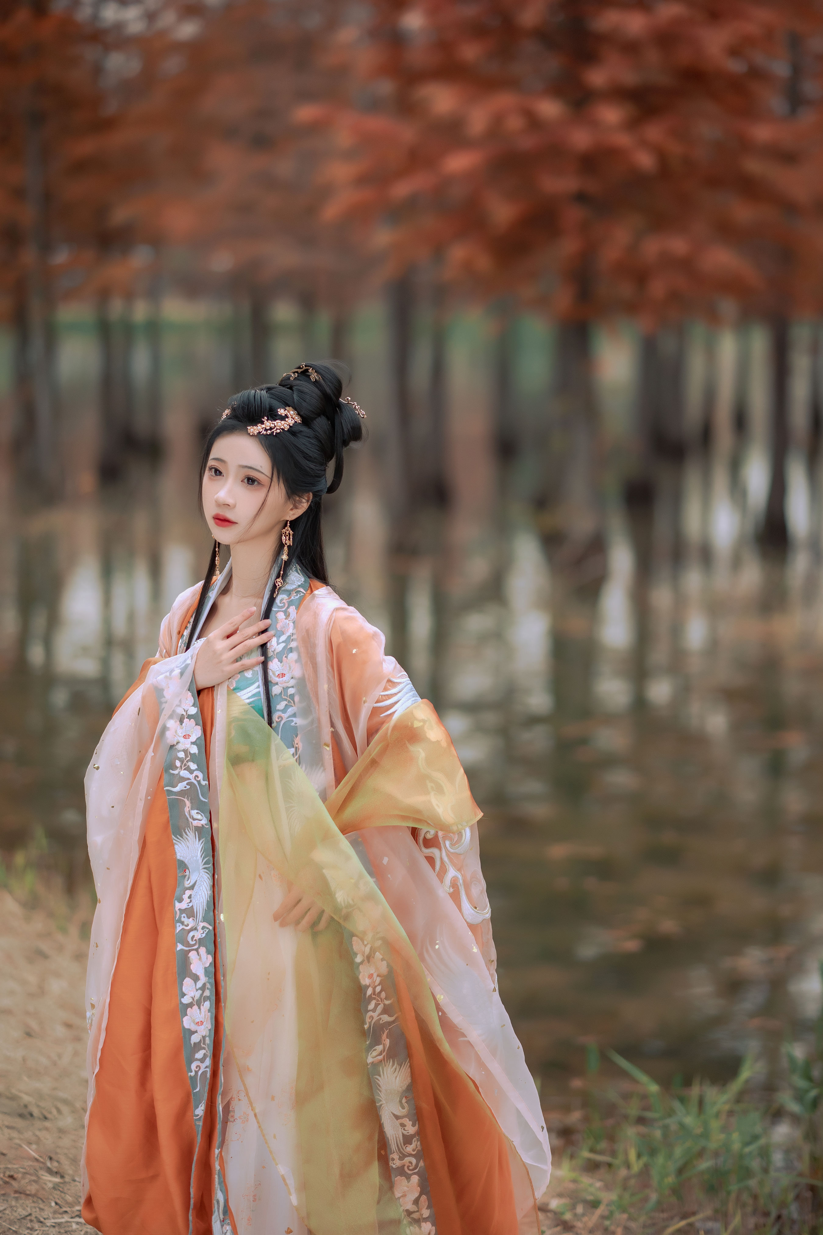 少时白_绮罗生的小苏苏《见千秋》美图作品图片1