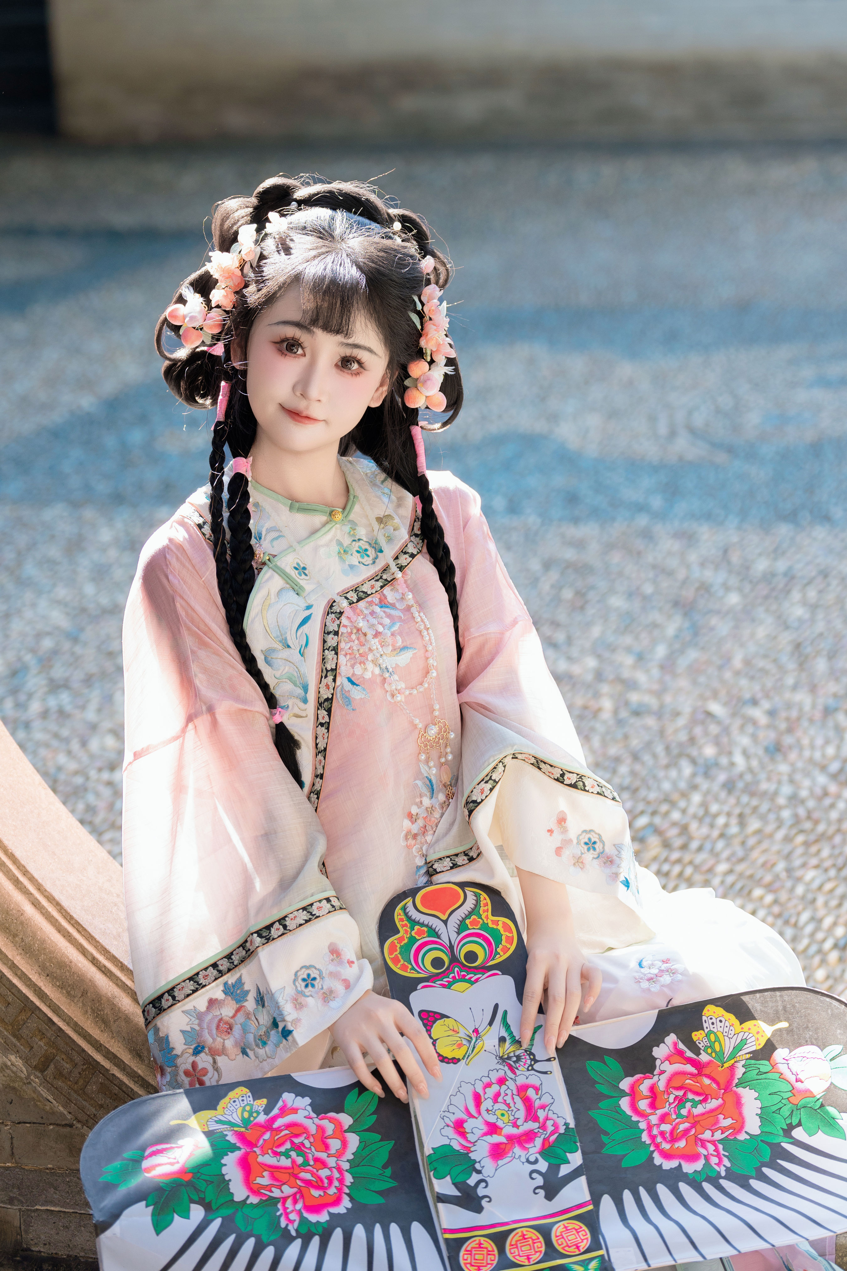 粉色的清汉女好可爱
