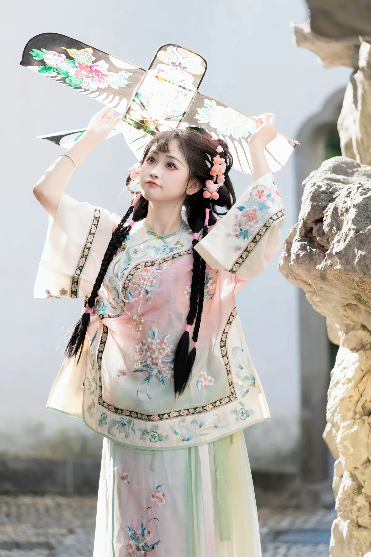 粉色的清汉女好可爱4