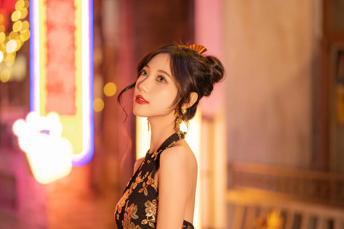 夜色旗袍，璀璨华章1