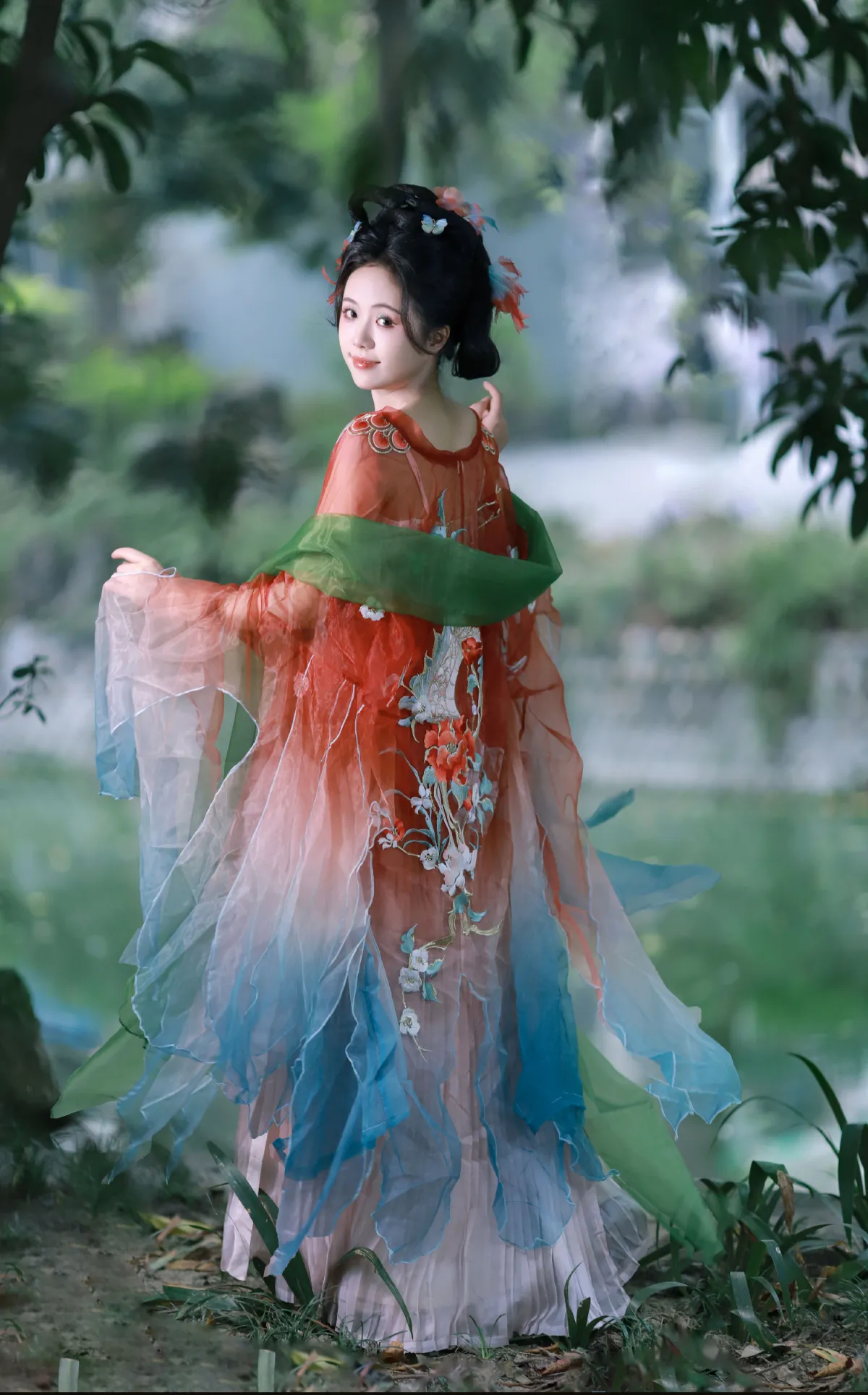 卷卷不卷w_在下青禾《风起》美图作品图片1