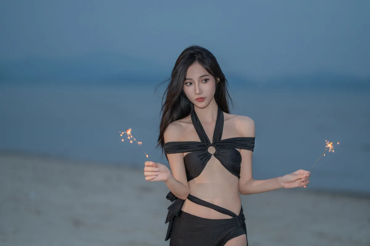陈先森_o1ne万《夜幕下的海边少女》美图作品图片2