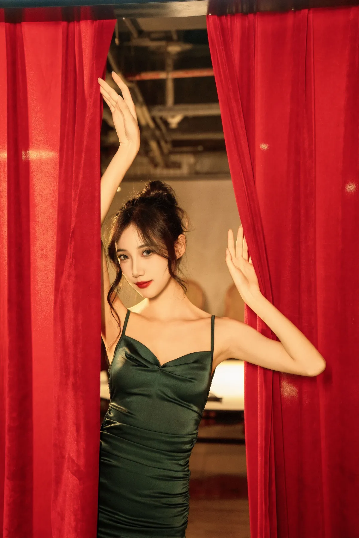 陈先森_o1ne万《翠影流芳》美图作品图片1