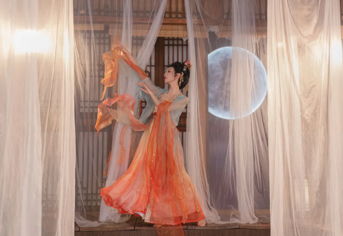 陈先森_o1ne万《月韵花影》美图作品图片2