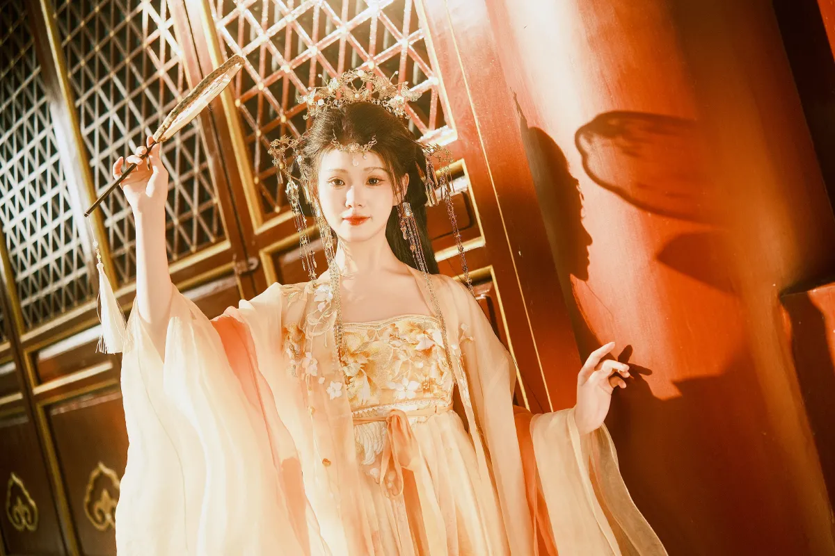 随遇_悦璃《顺遂无虞 皆得所愿》美图作品图片3