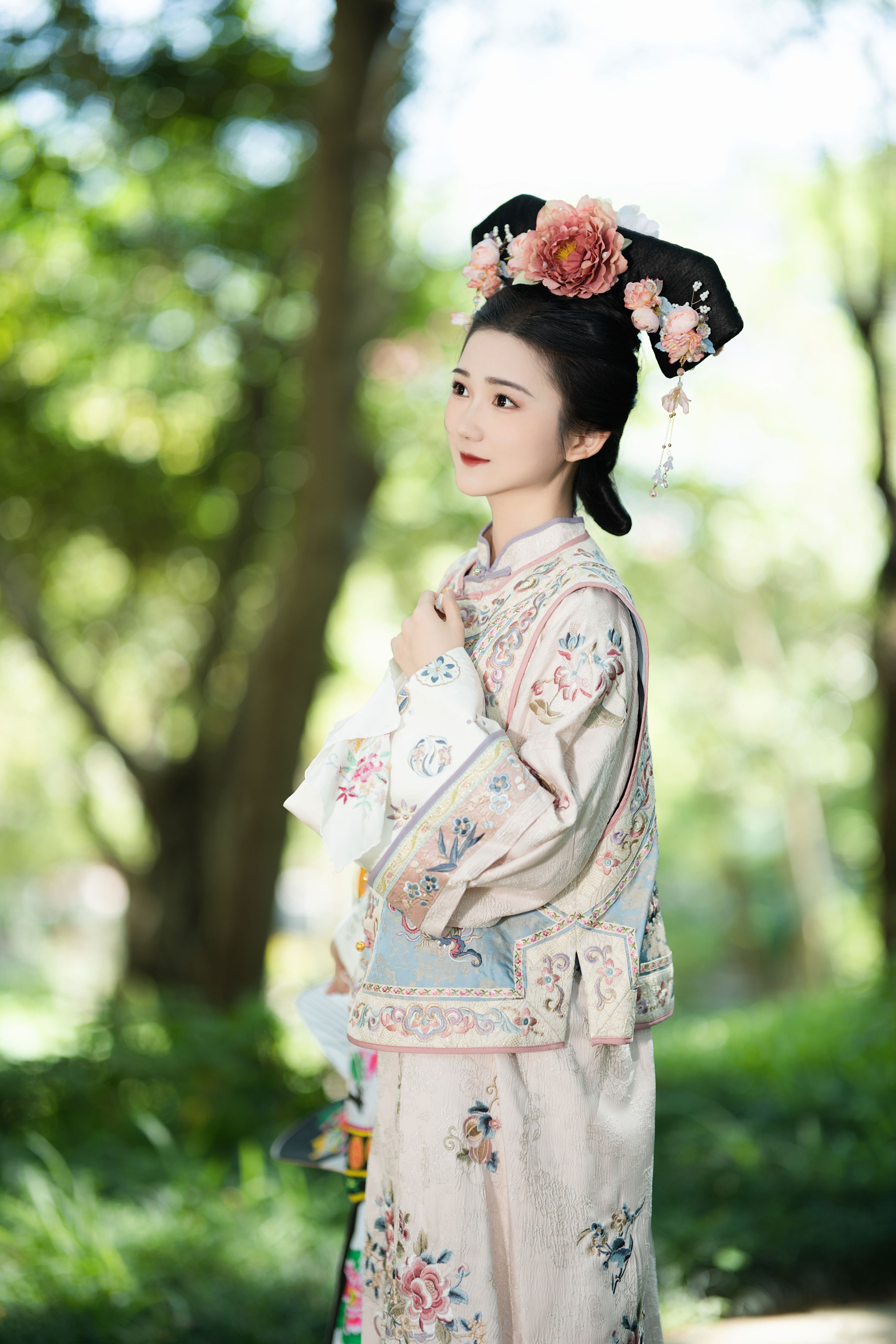 活泼的格格