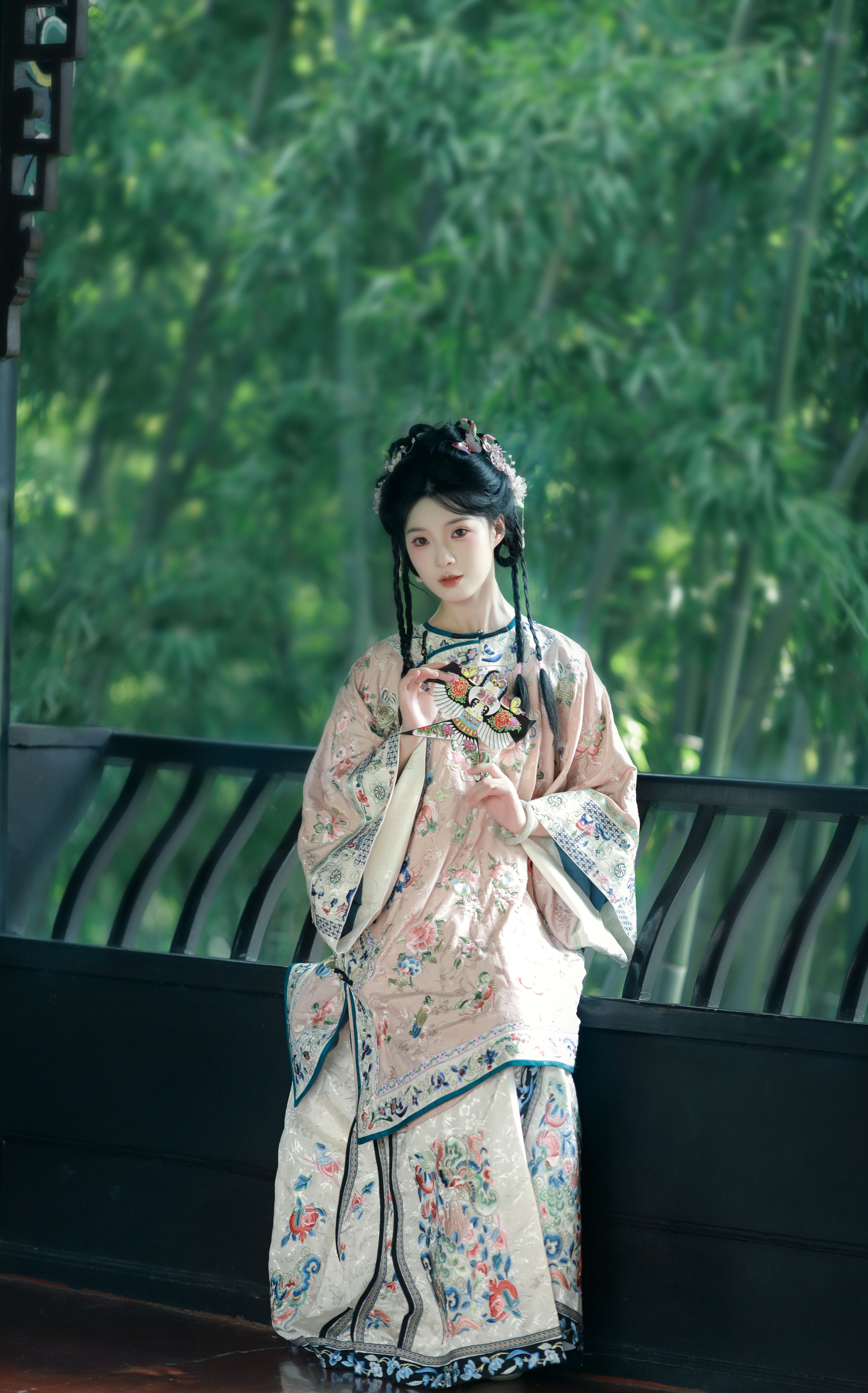卷卷不卷w_秋子梨《盛夏》美图作品图片1