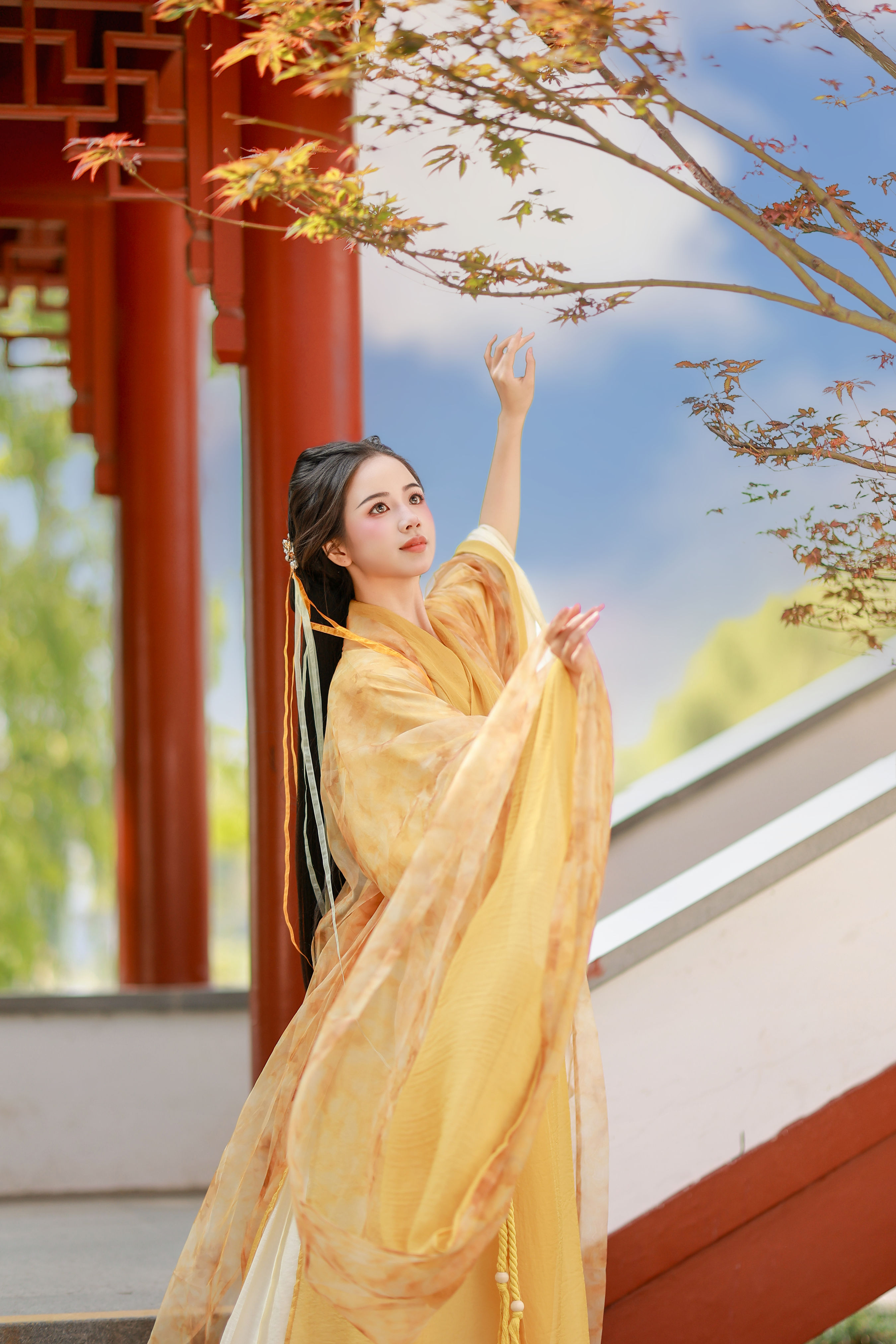 荷叶叶_小杜同学《黄衫女子》美图作品图片5