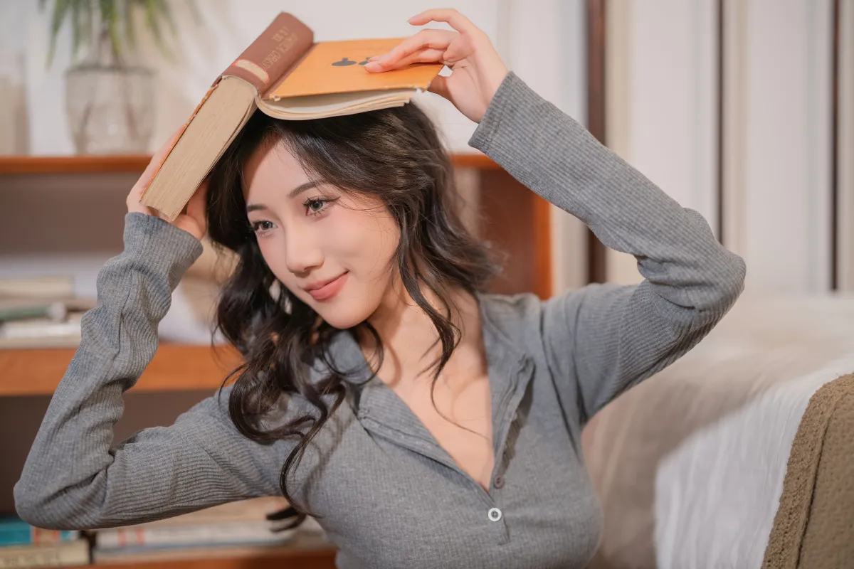 陈先森_o1ne万《灰裙佳人》美图作品图片5