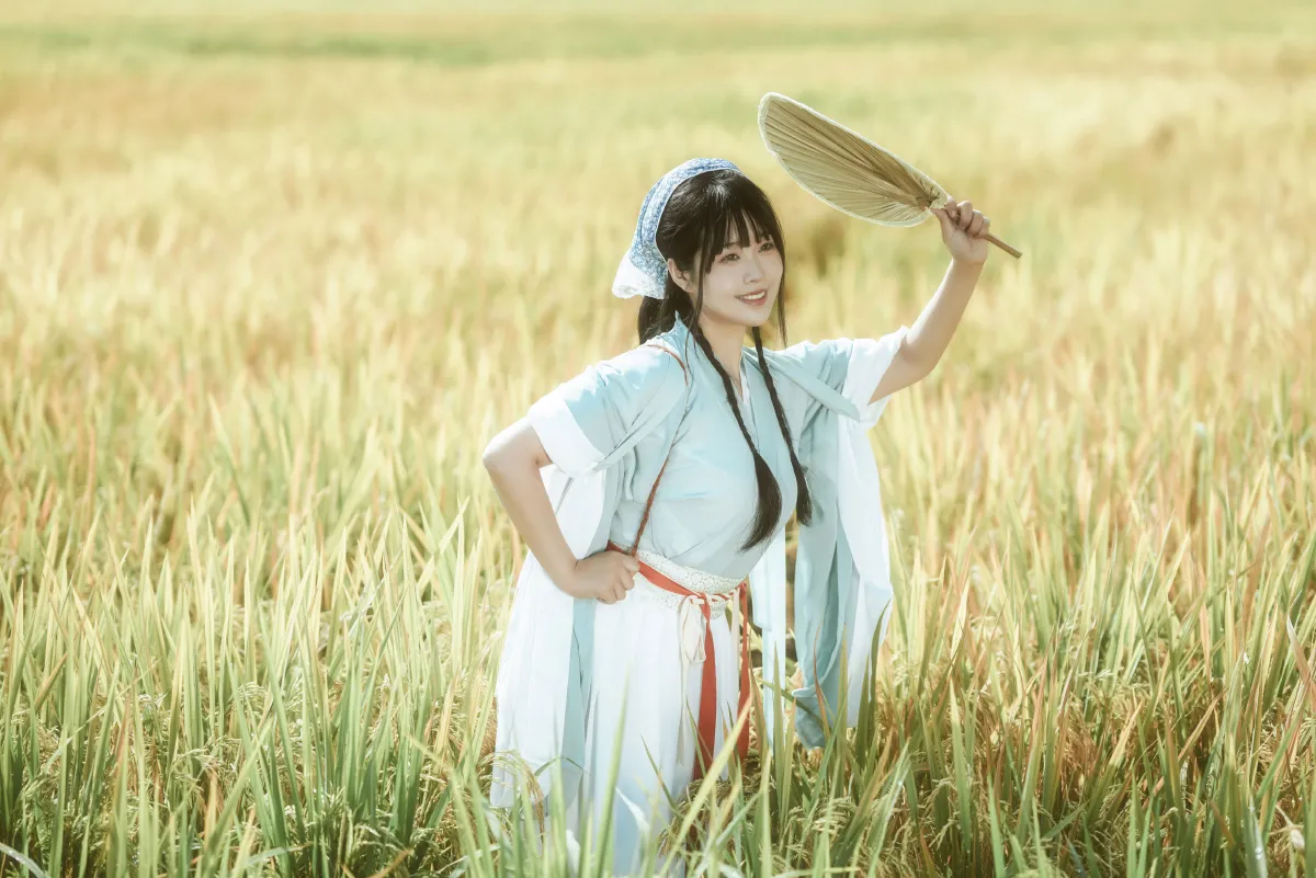 田间女孩