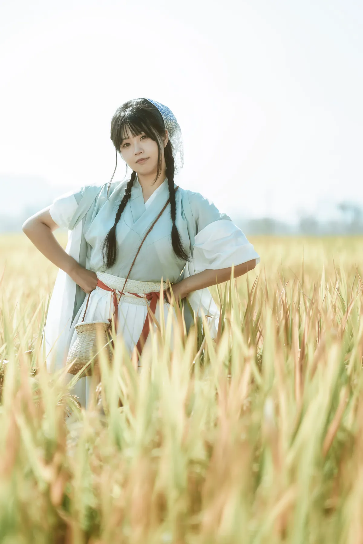 田间女孩