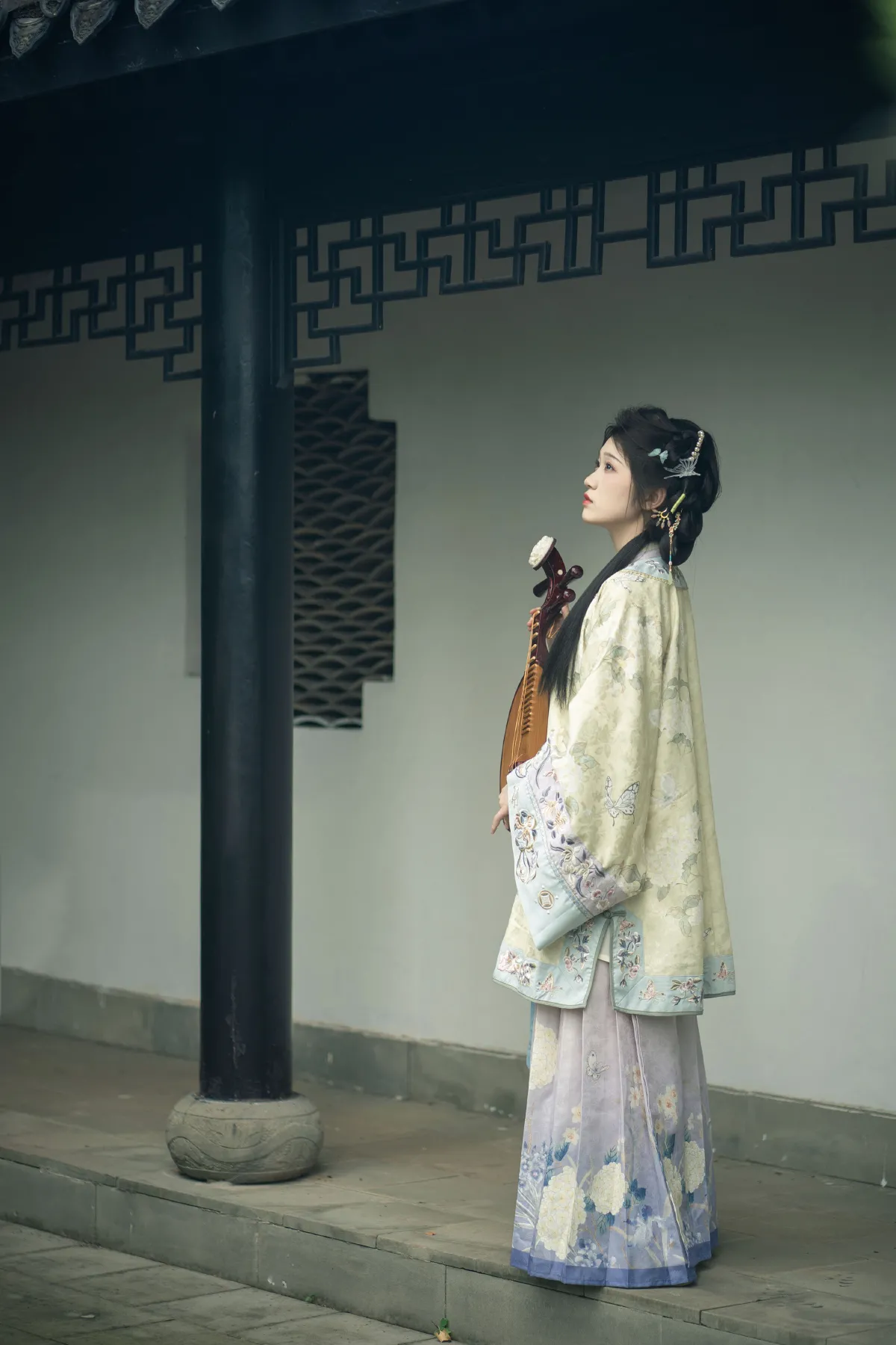 笼中鸟