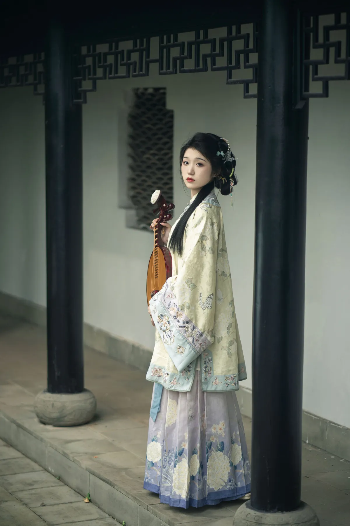 笼中鸟