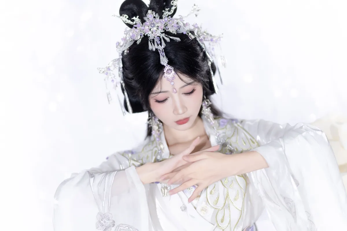 月色如霜