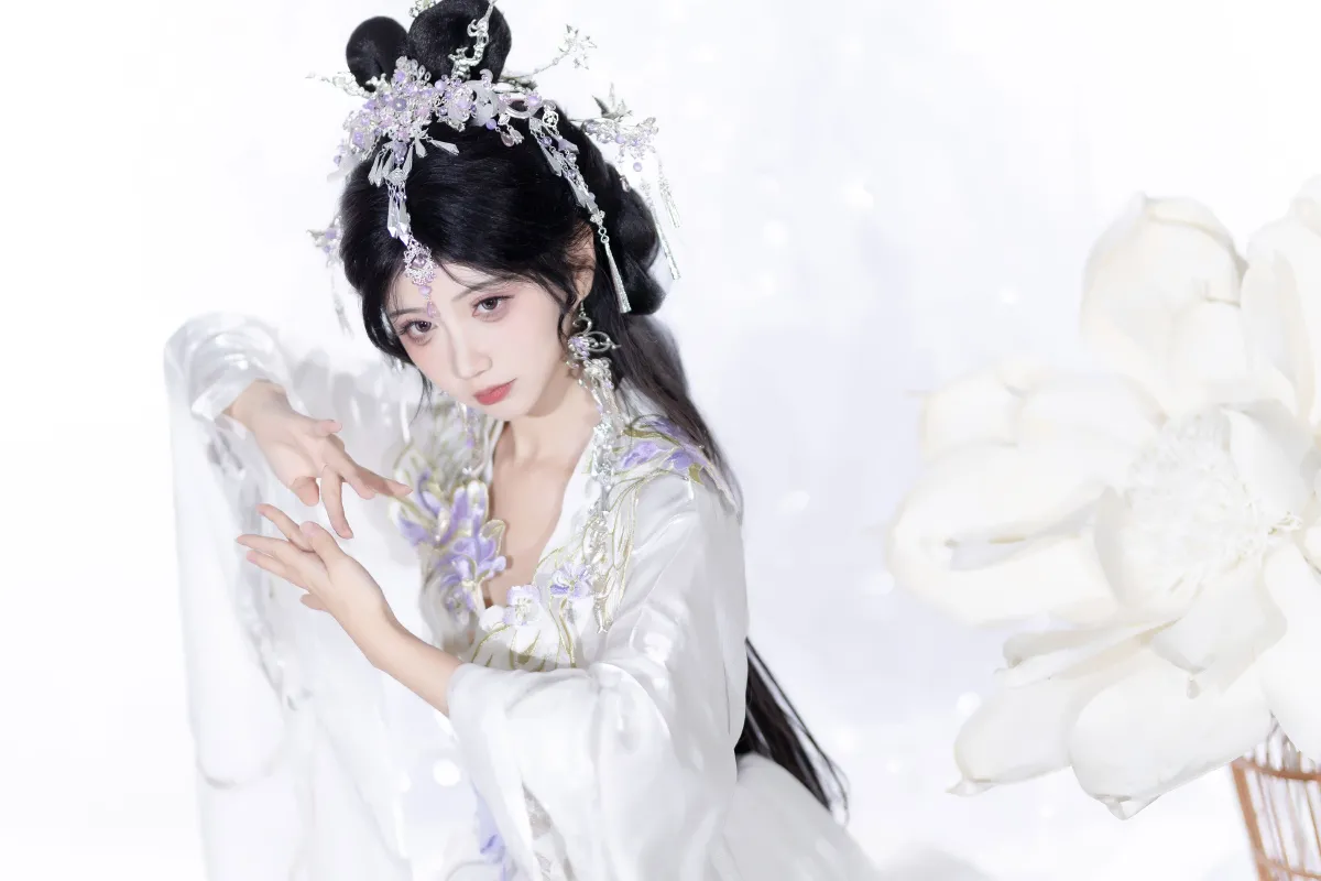 月色如霜