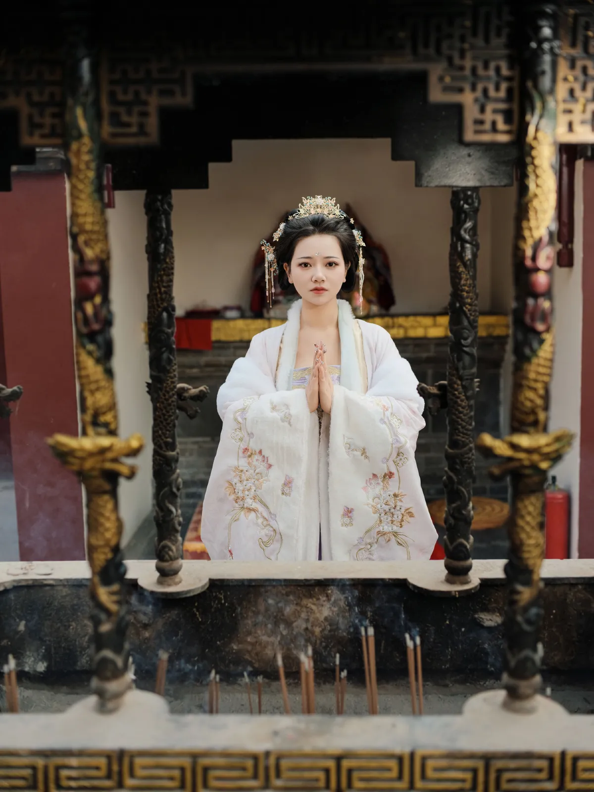 焚香祈愿