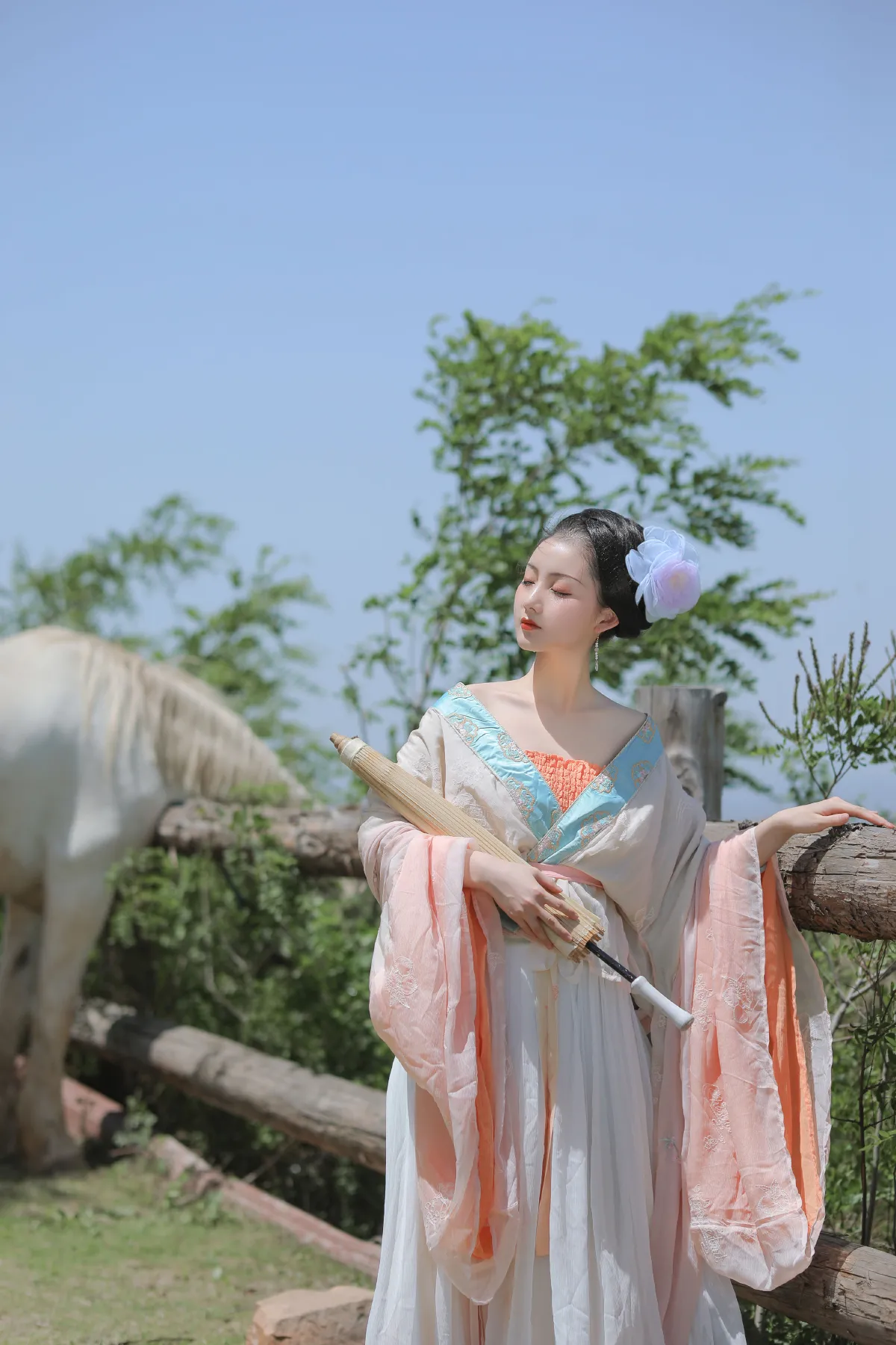 沉诗思_果果《太平》美图作品图片4
