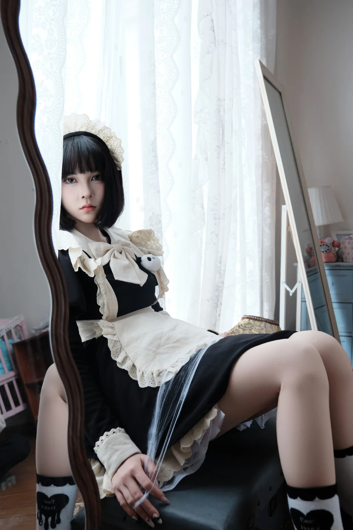 武庚_悲伤薯条555《清冷女仆》美图作品图片4